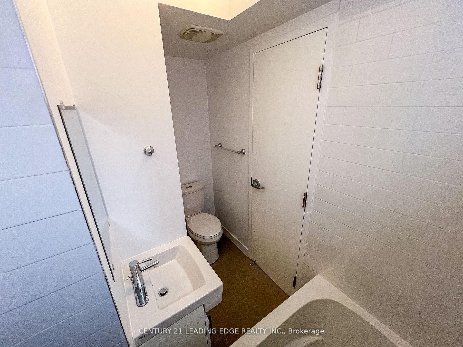 Photo 41 of Unit 3, 1 A Leonard Avenue, Toronto, Kensington-Chinatown — HOMEH