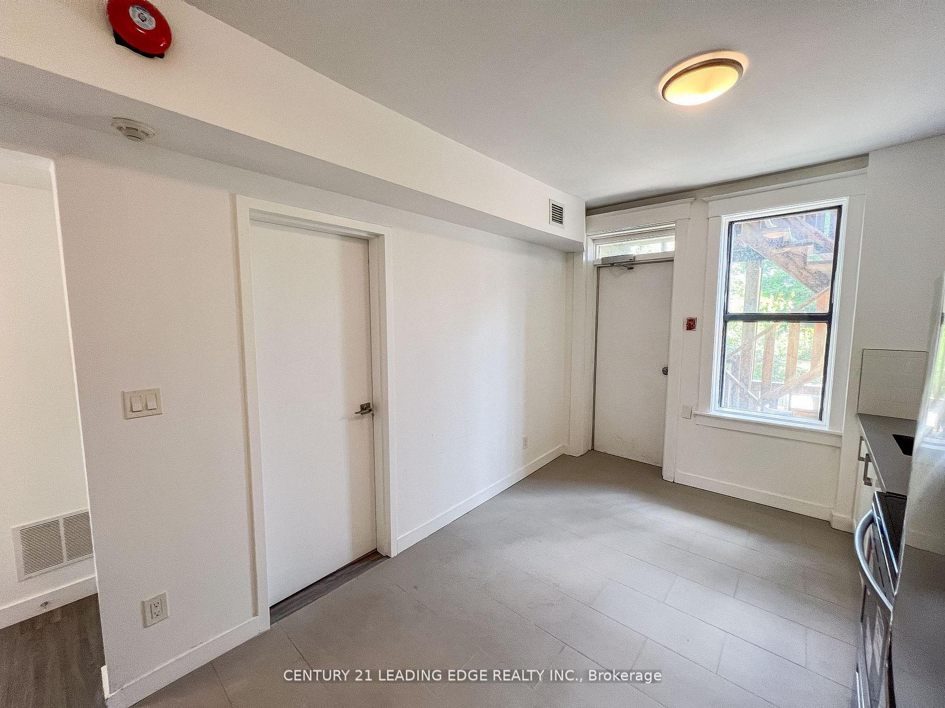 Photo 63 of Unit 3, 1 A Leonard Avenue, Toronto, Kensington-Chinatown — HOMEH