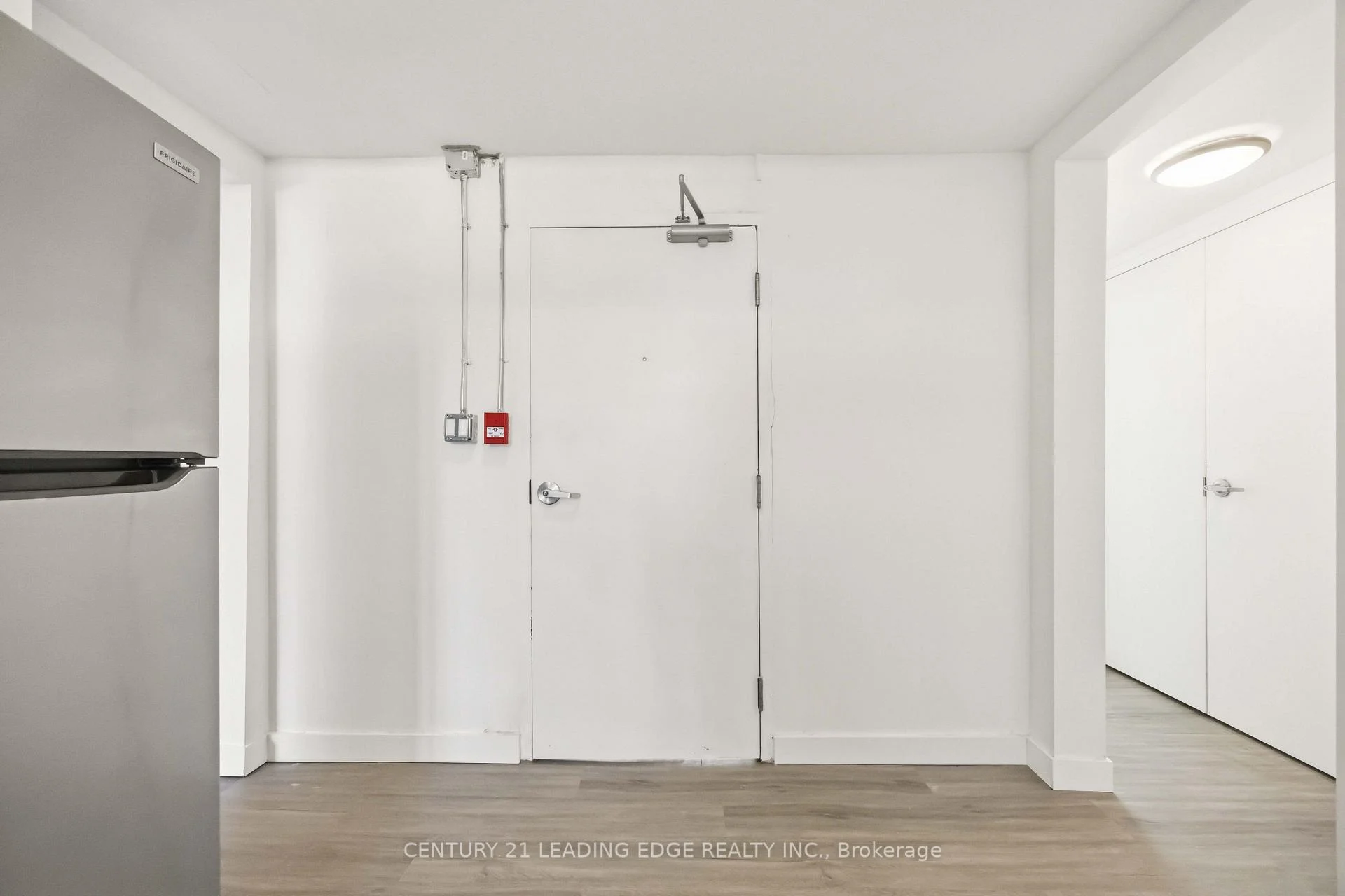 Photo 6 of Unit 3, 1 A Leonard Avenue, Toronto, Kensington-Chinatown — HOMEH