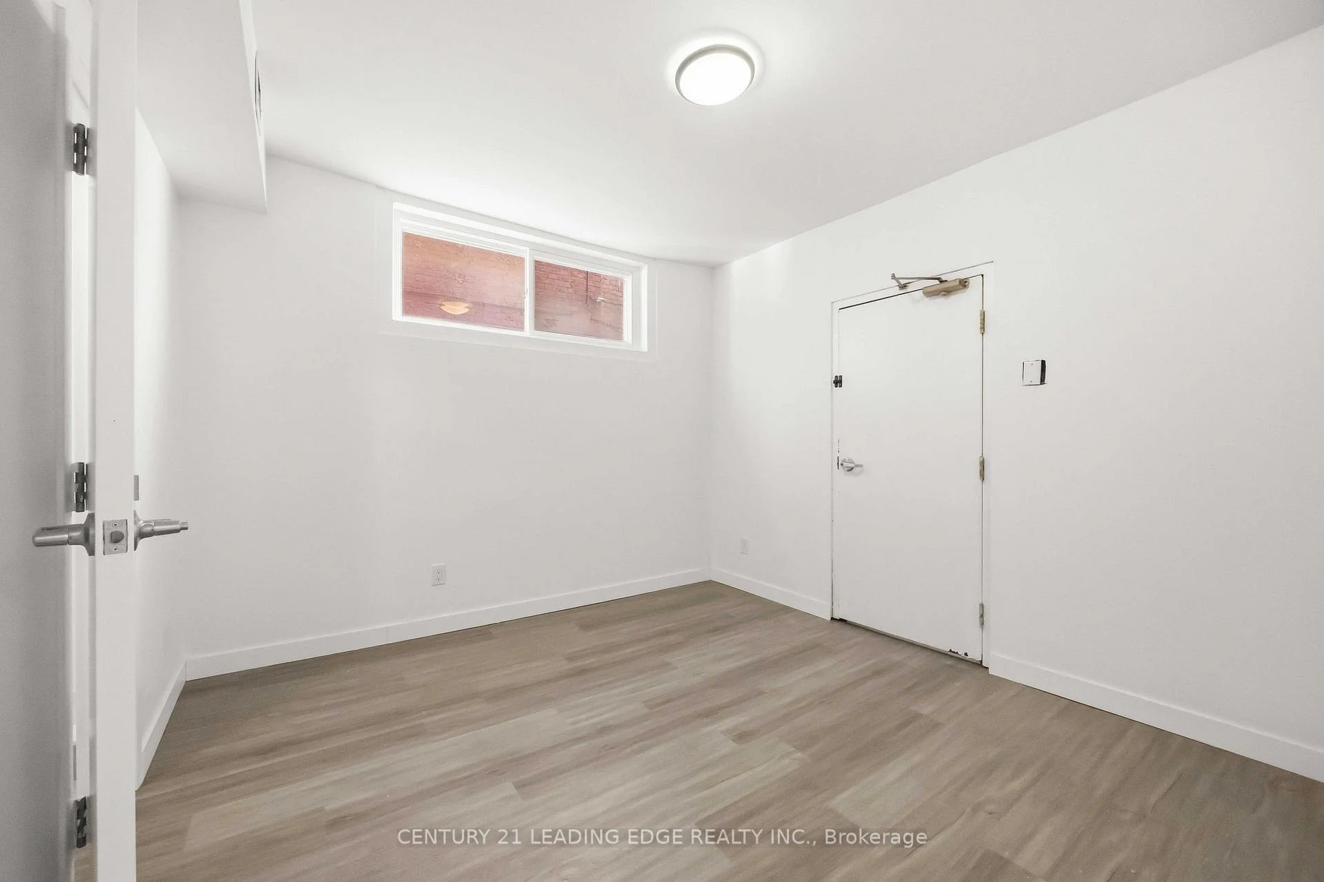 Photo 18 of Unit 3, 1 A Leonard Avenue, Toronto, Kensington-Chinatown — HOMEH