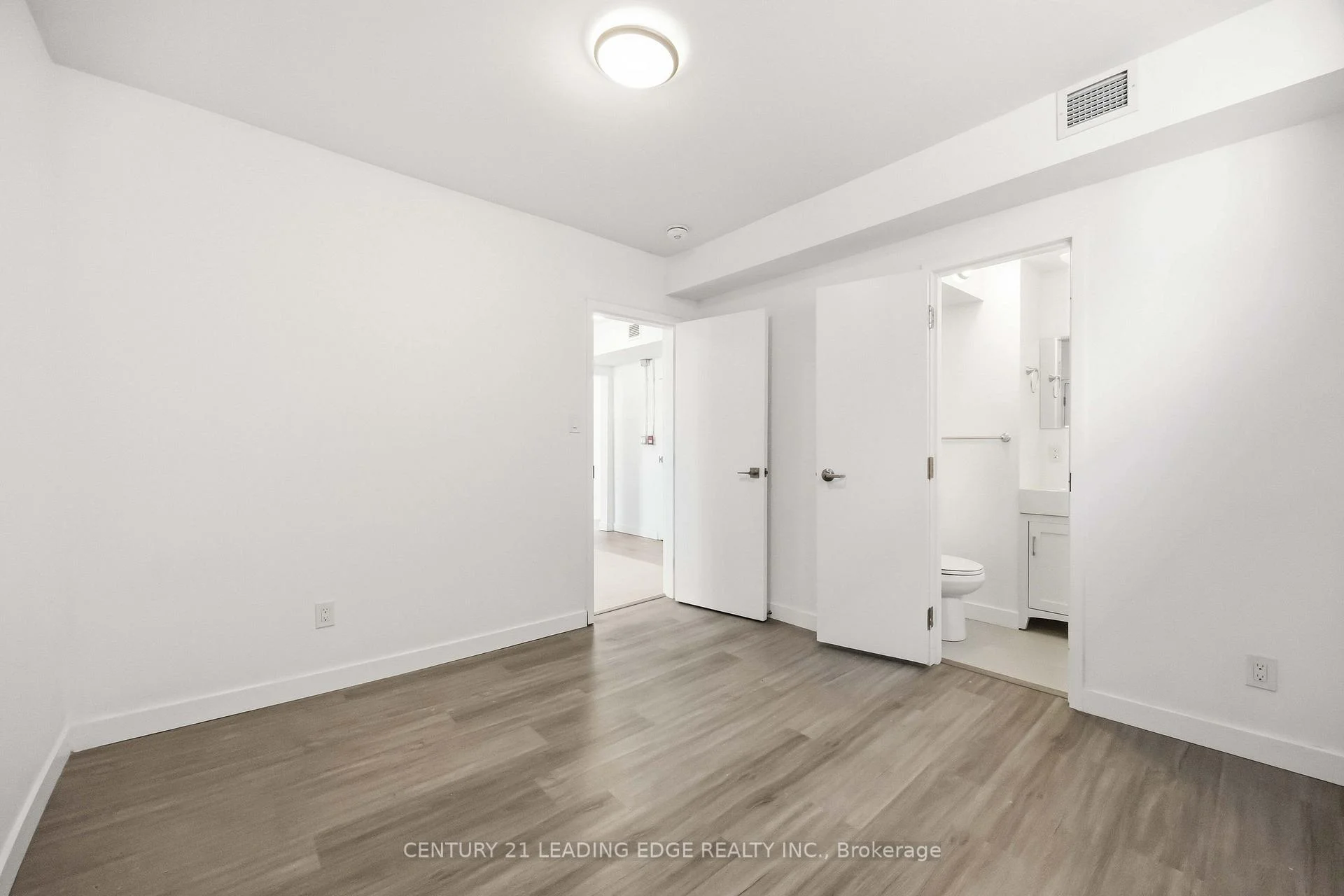 Photo 20 of Unit 3, 1 A Leonard Avenue, Toronto, Kensington-Chinatown — HOMEH