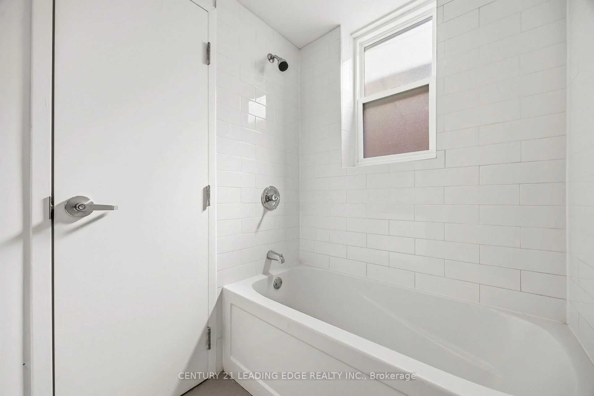Photo 60 of Unit 3, 1 A Leonard Avenue, Toronto, Kensington-Chinatown — HOMEH