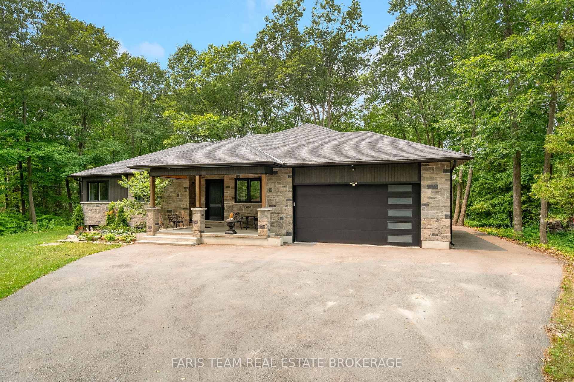 Photo 3 of 34 Oakwood Avenue, Tiny, Rural Tiny — HOMEH