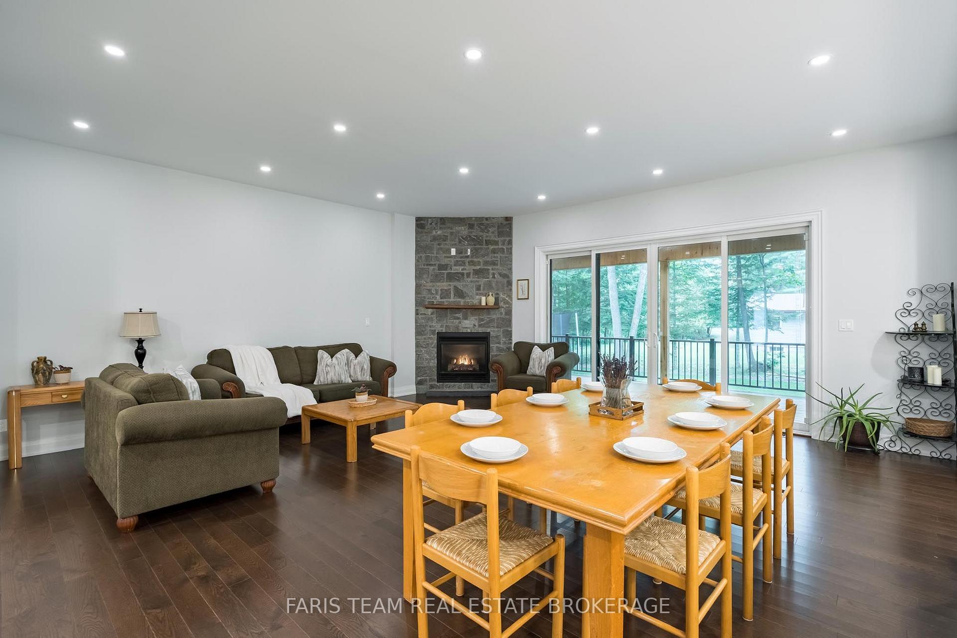 Photo 12 of 34 Oakwood Avenue, Tiny, Rural Tiny — HOMEH