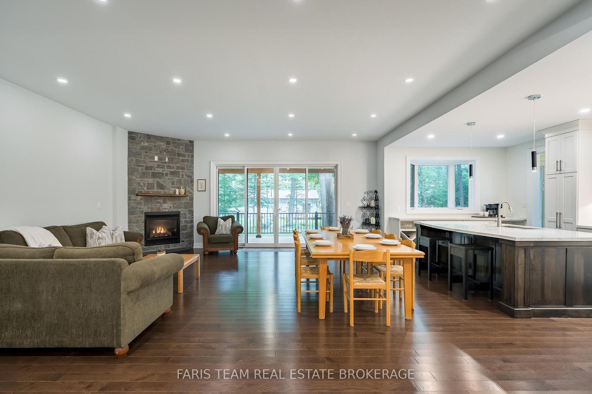 Photo 15 of 34 Oakwood Avenue, Tiny, Rural Tiny — HOMEH