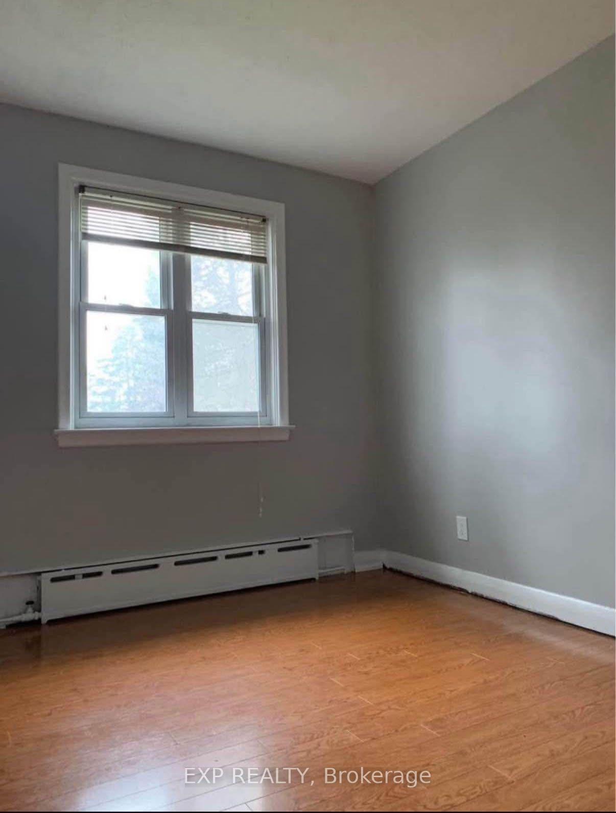 Photo 7 of Unit 3, 60 Maple Avenue S, Mississauga, Port Credit — HOMEH