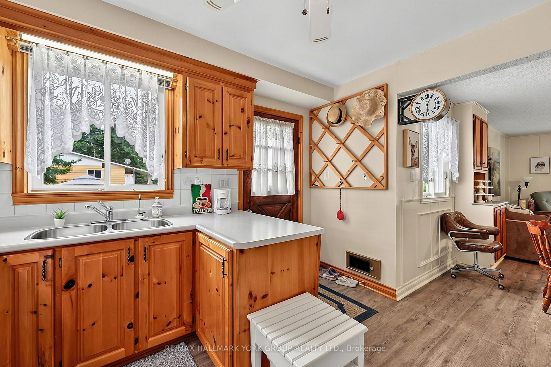 Photo 11 of 1085 River Road E, Wasaga Beach — HOMEH