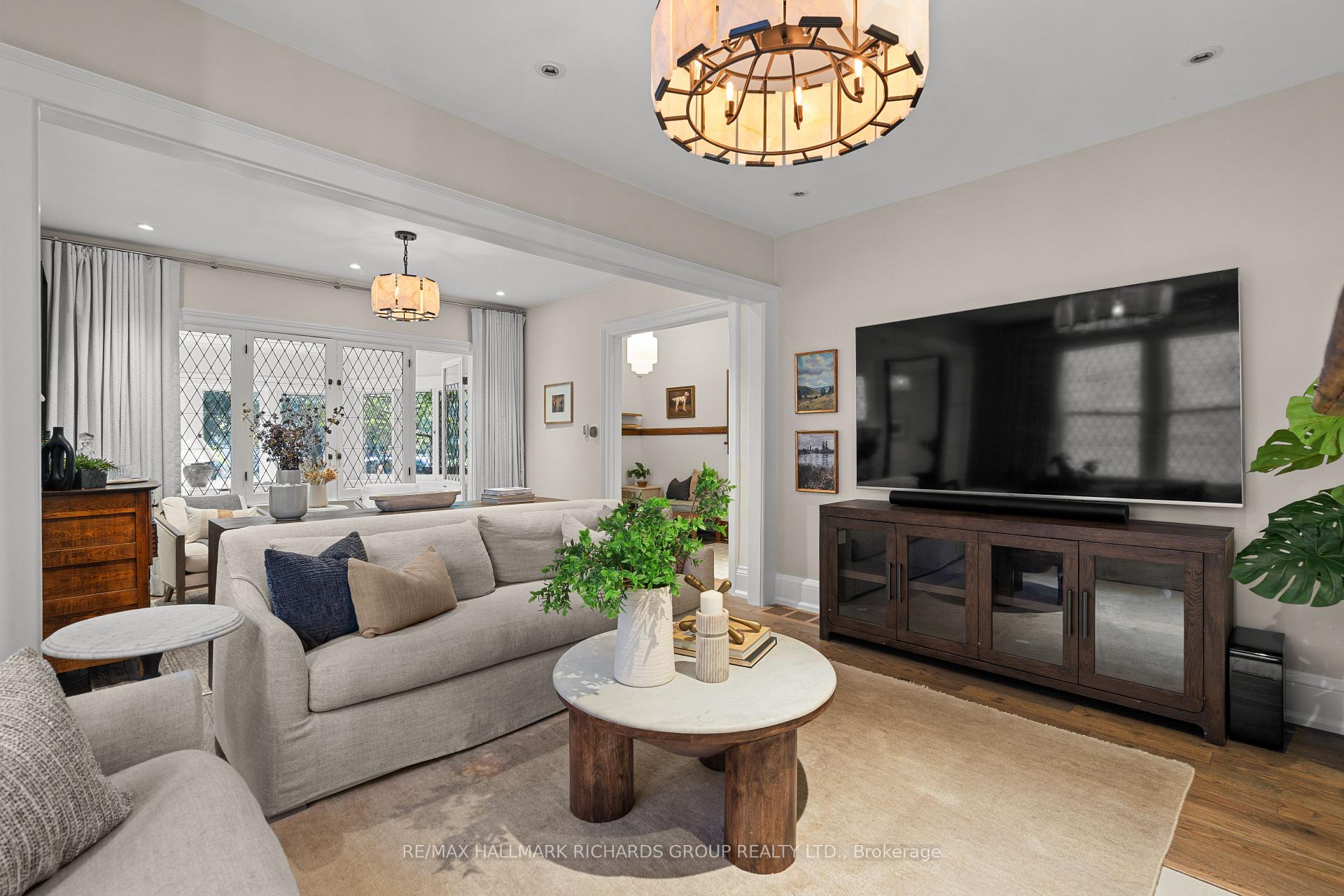 Photo 7 of 49 Lee Avenue, Toronto, The Beaches — HOMEH