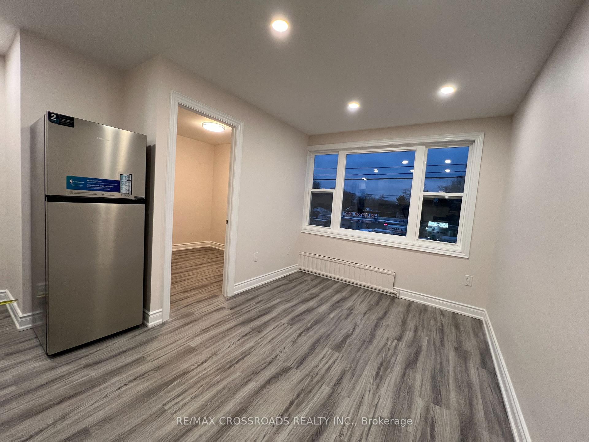 Photo 3 of Unit APT 1, 1324B Gerrard Street E, Toronto, Greenwood-Coxwell — HOMEH