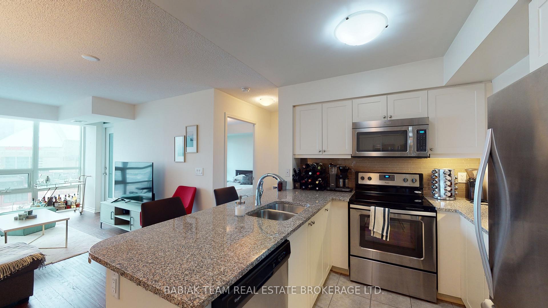 Photo 7 of Unit 1015, 25 Lower Simcoe Street N, Toronto, Waterfront Communities — HOMEH