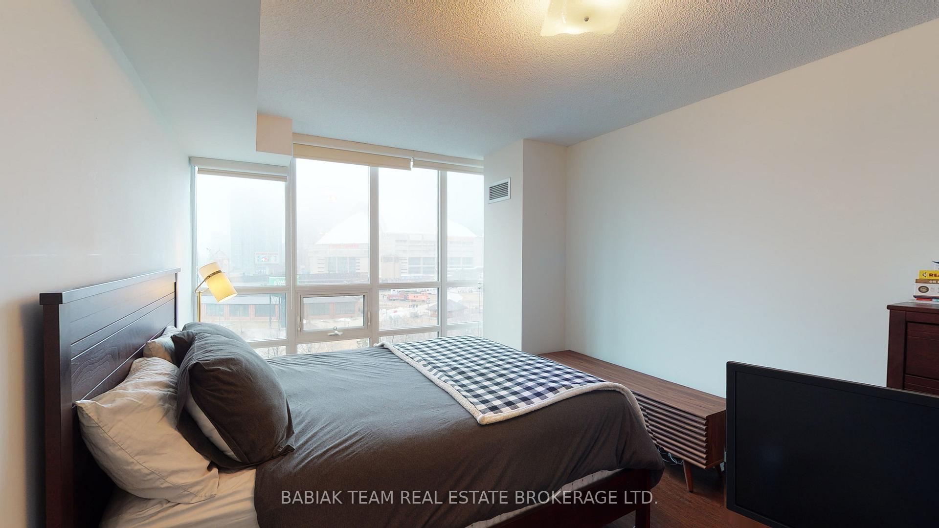 Photo 16 of Unit 1015, 25 Lower Simcoe Street N, Toronto, Waterfront Communities — HOMEH