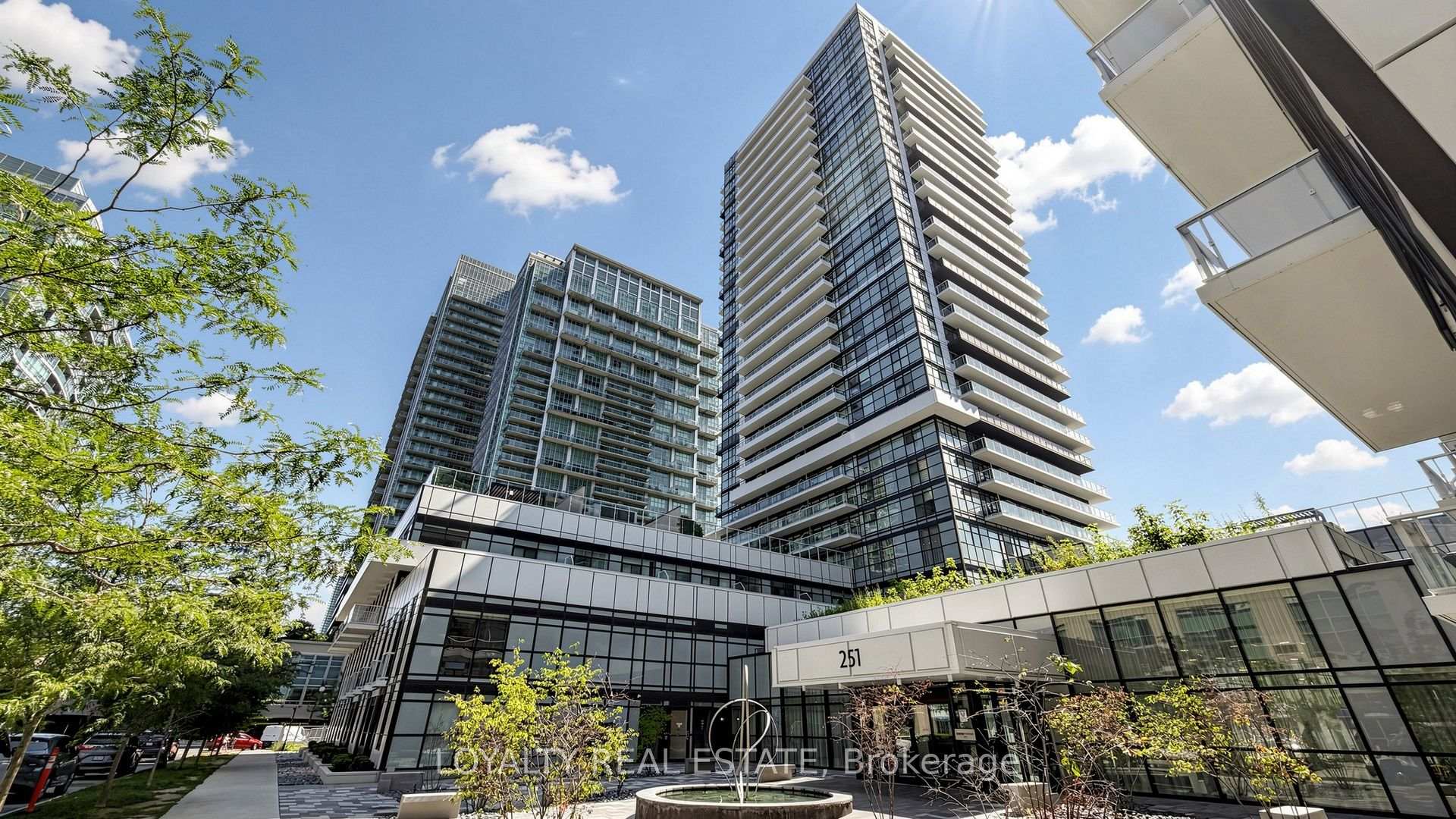 Front of Unit 2709, 251 Manitoba Street