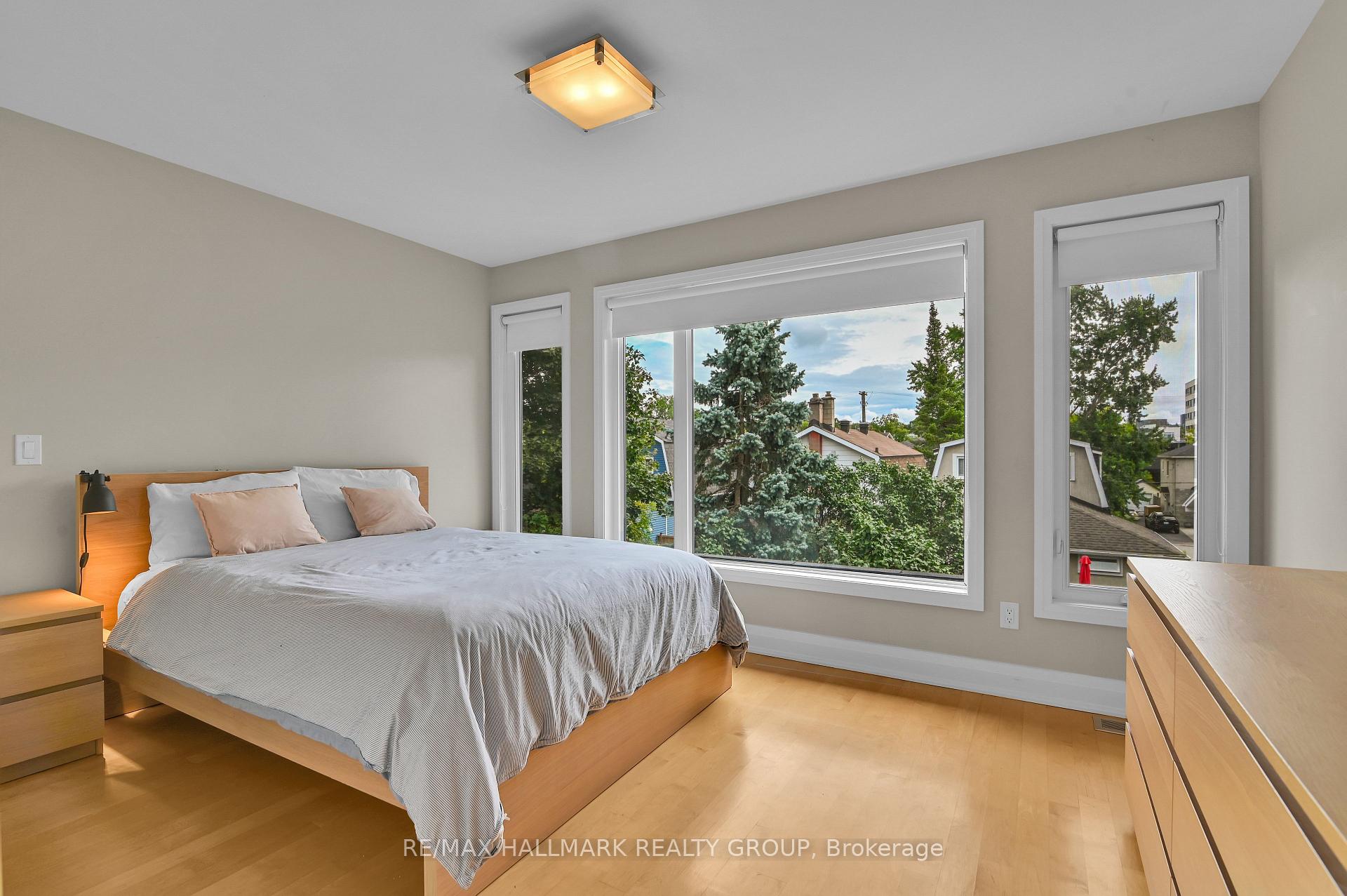 Photo 28 of 376A Wilmont Avenue, Ottawa, Westboro West — HOMEH
