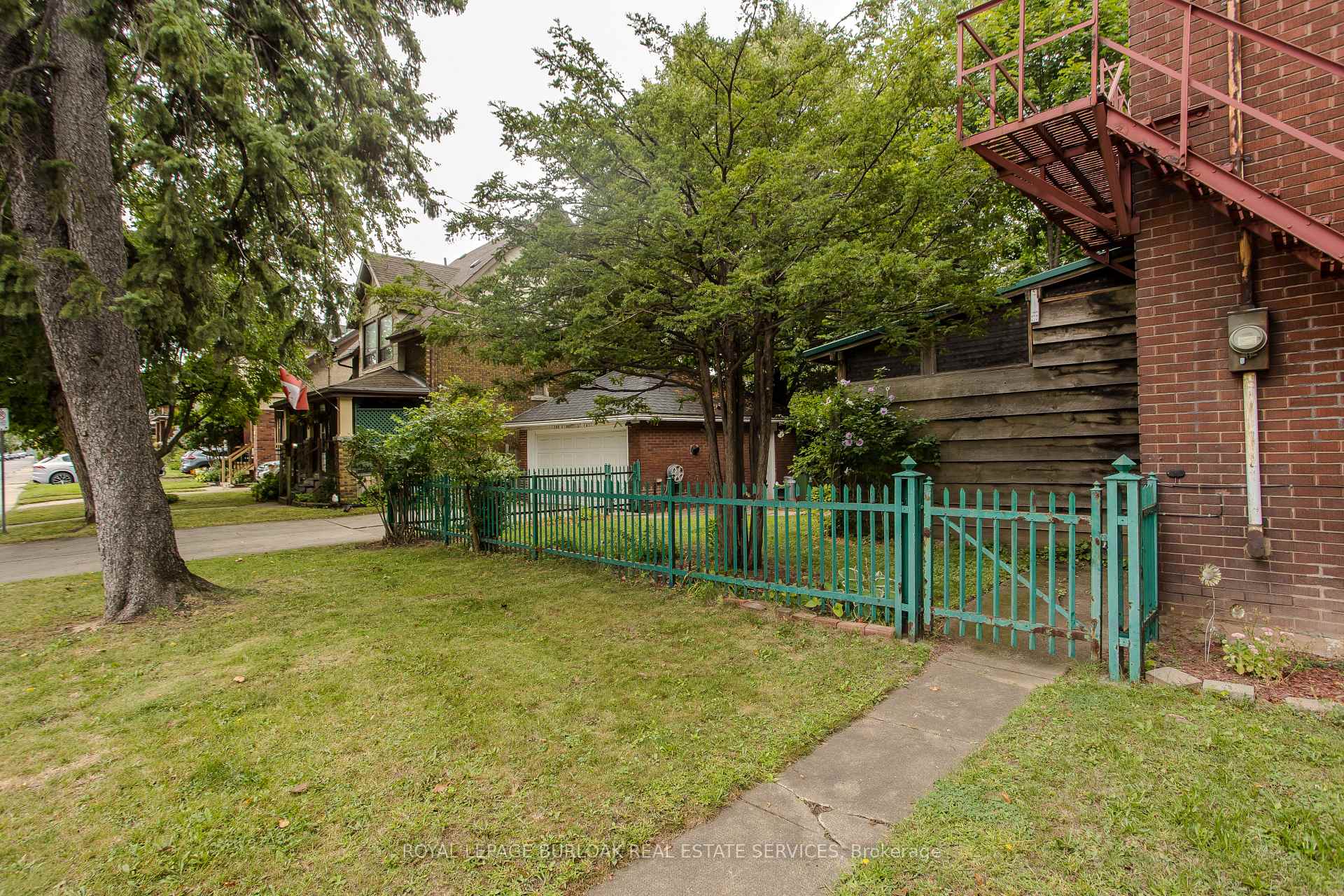 Photo 9 of 1088 King Street E, Hamilton, Stipley — HOMEH
