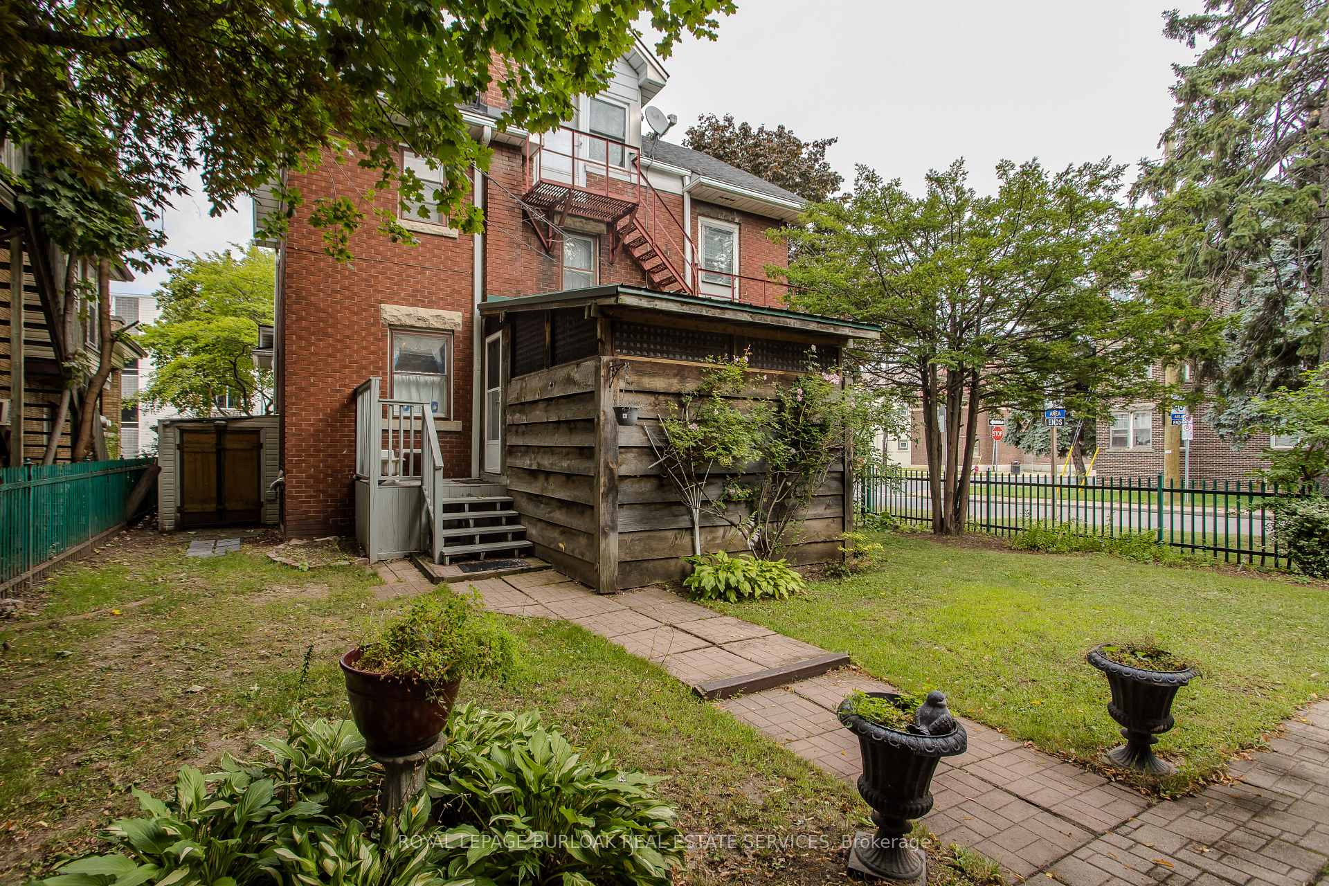 Photo 12 of 1088 King Street E, Hamilton, Stipley — HOMEH