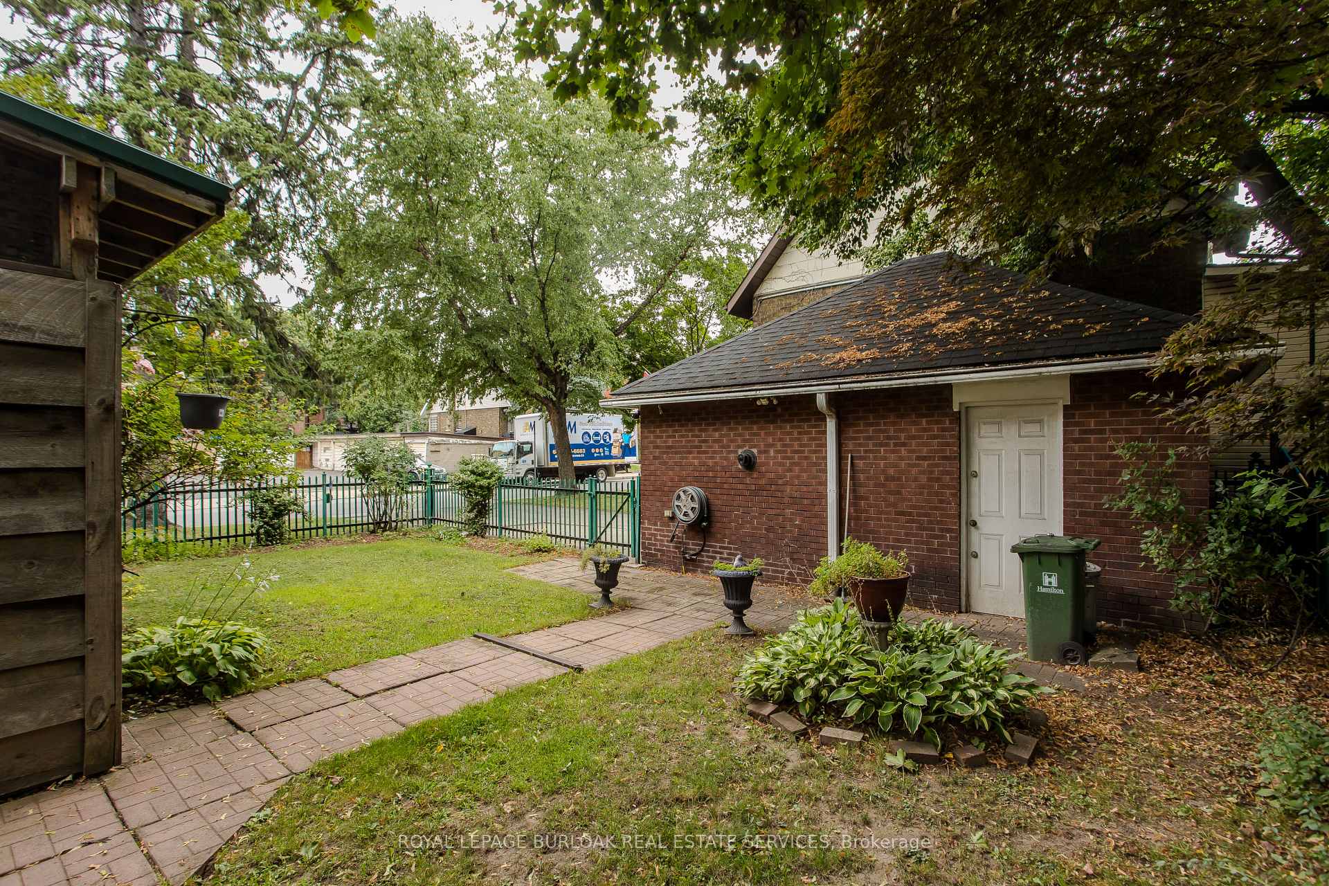 Photo 13 of 1088 King Street E, Hamilton, Stipley — HOMEH