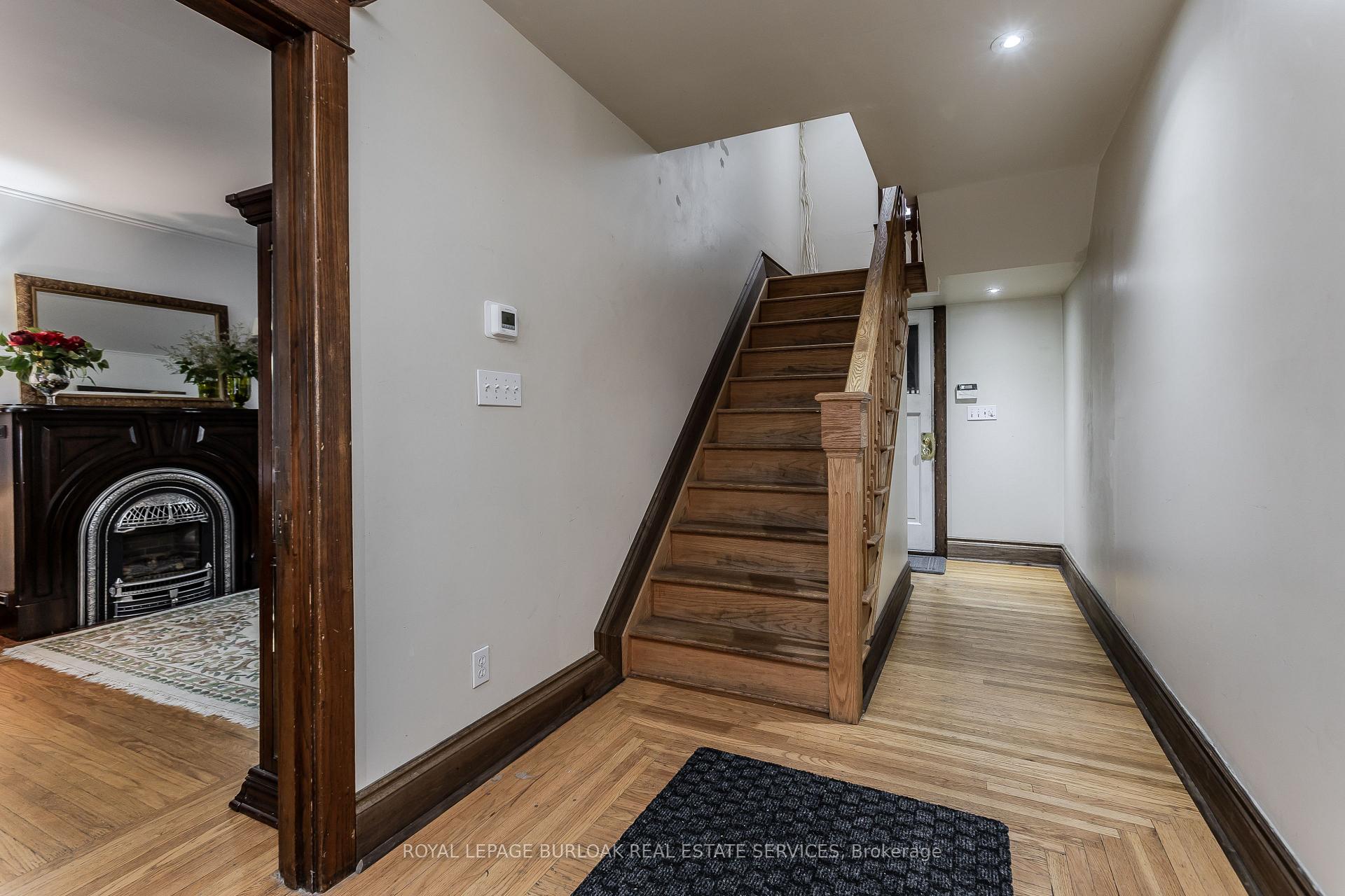Photo 15 of 1088 King Street E, Hamilton, Stipley — HOMEH