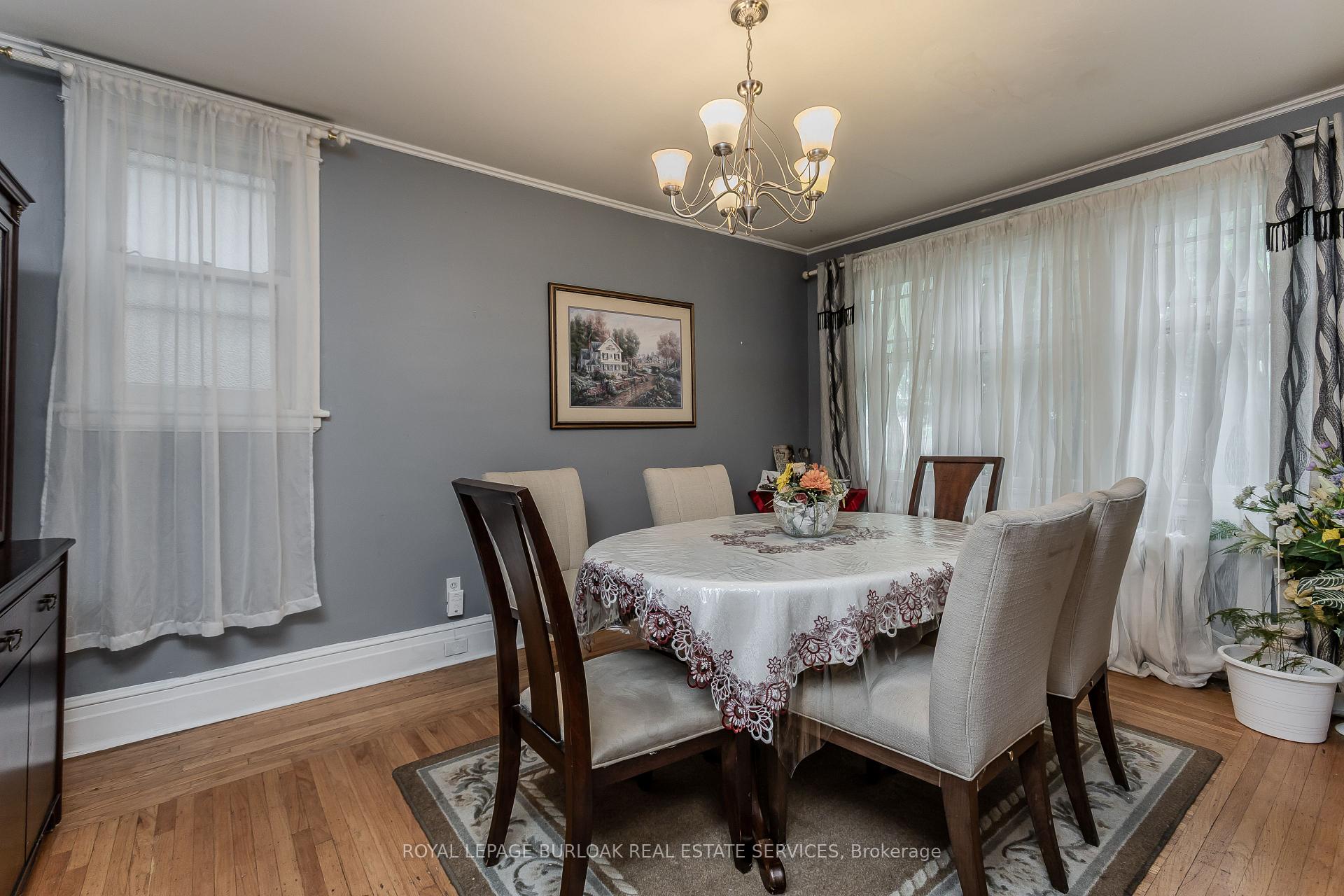 Photo 16 of 1088 King Street E, Hamilton, Stipley — HOMEH