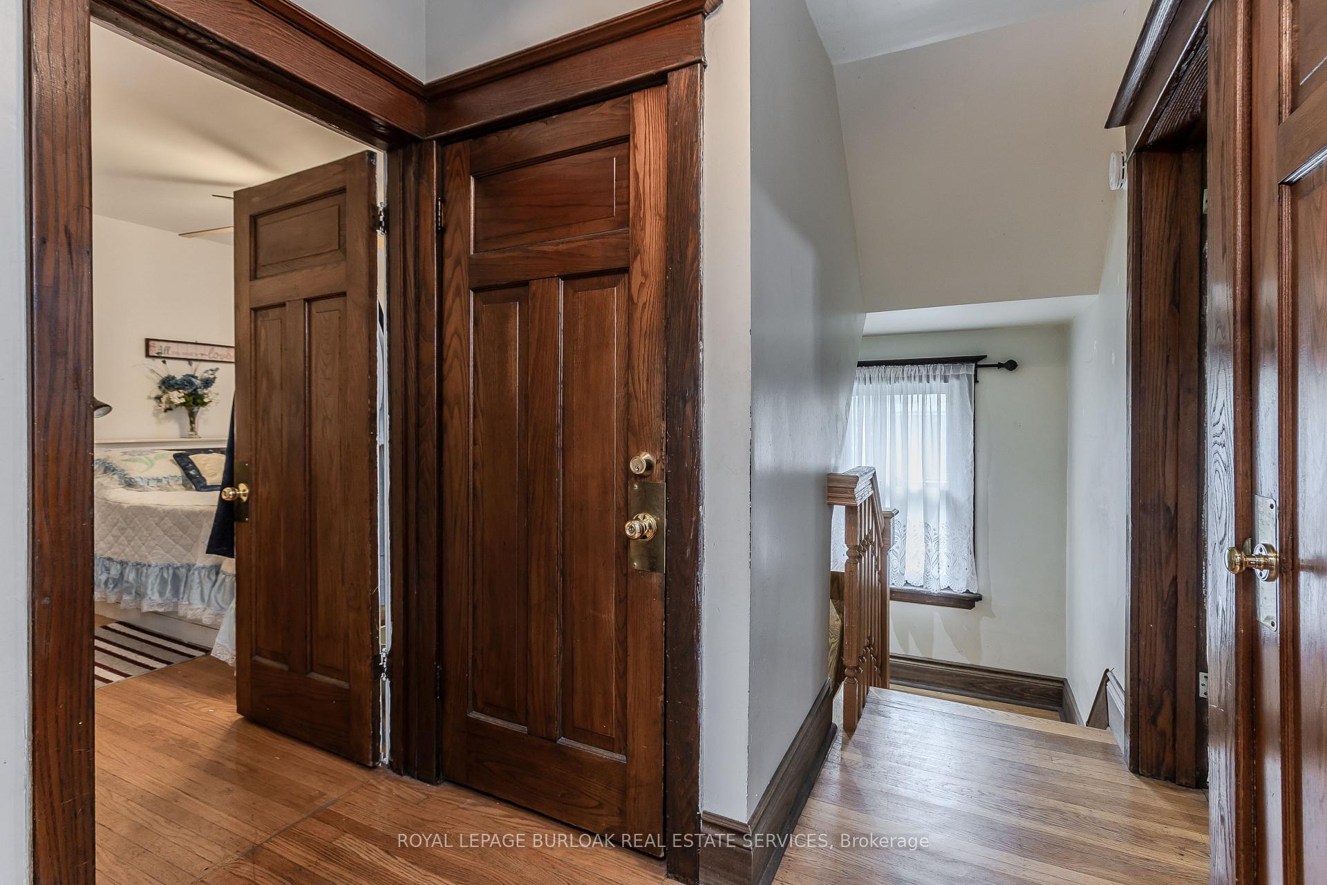 Photo 25 of 1088 King Street E, Hamilton, Stipley — HOMEH