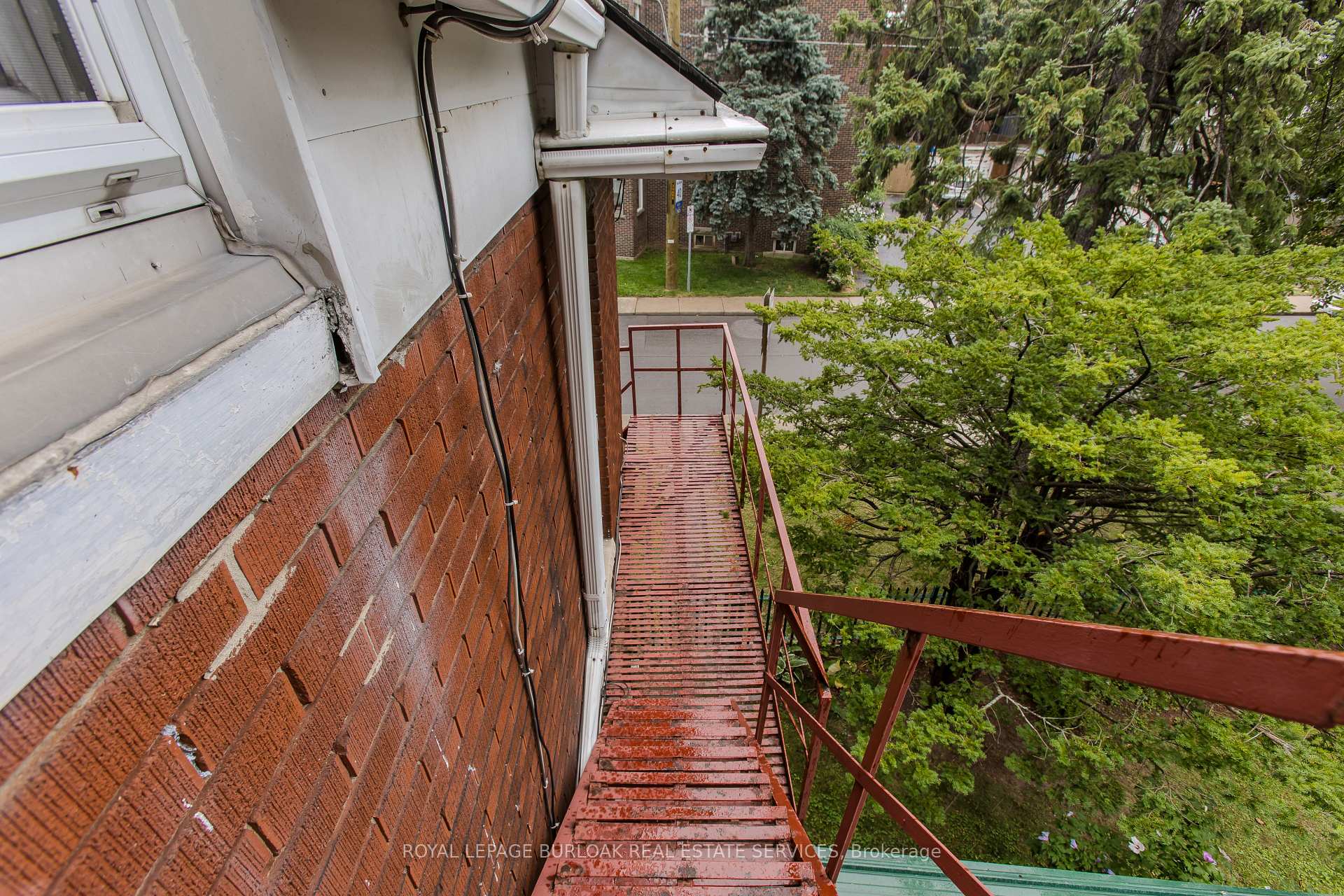 Photo 34 of 1088 King Street E, Hamilton, Stipley — HOMEH
