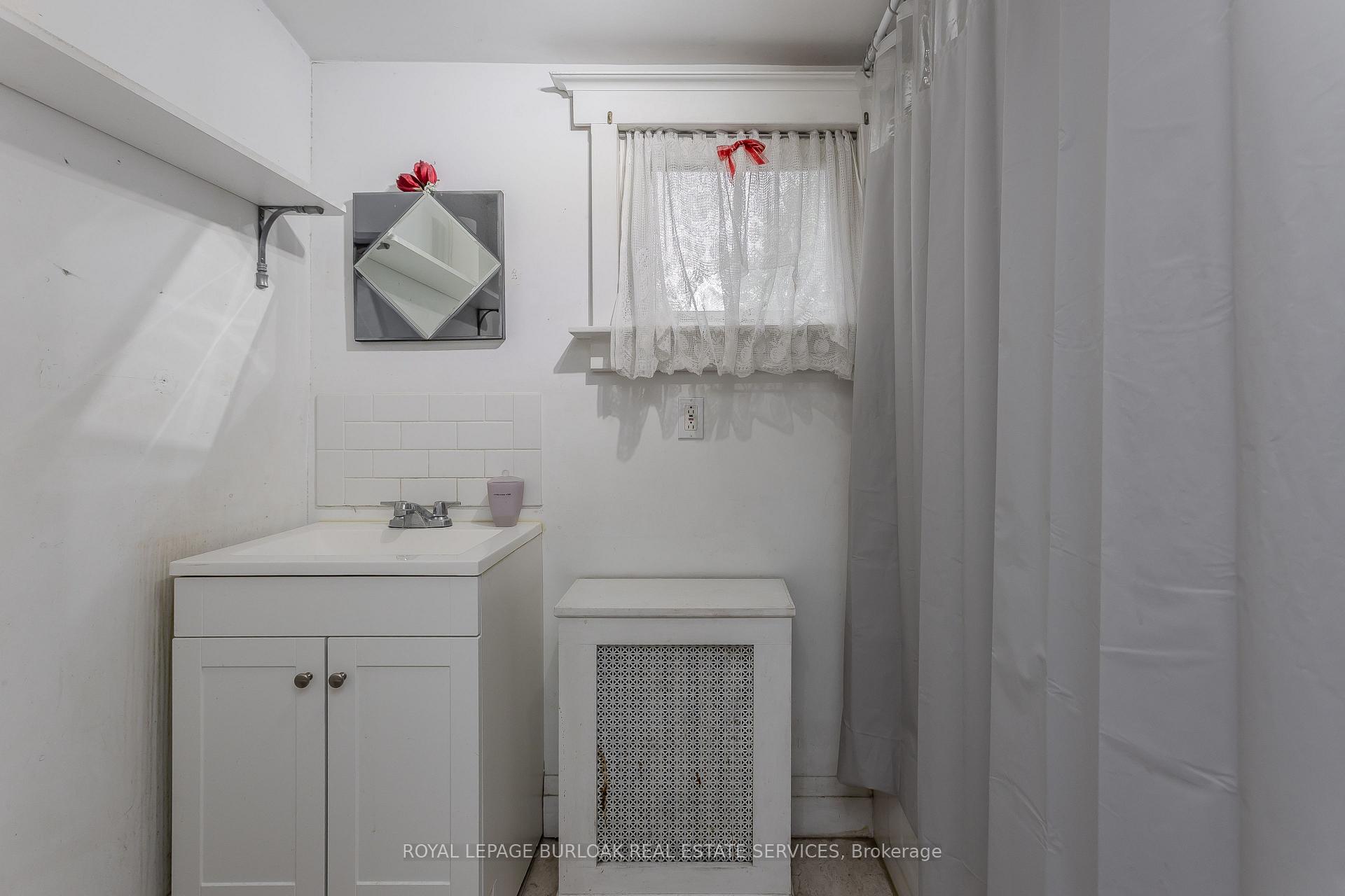 Photo 40 of 1088 King Street E, Hamilton, Stipley — HOMEH