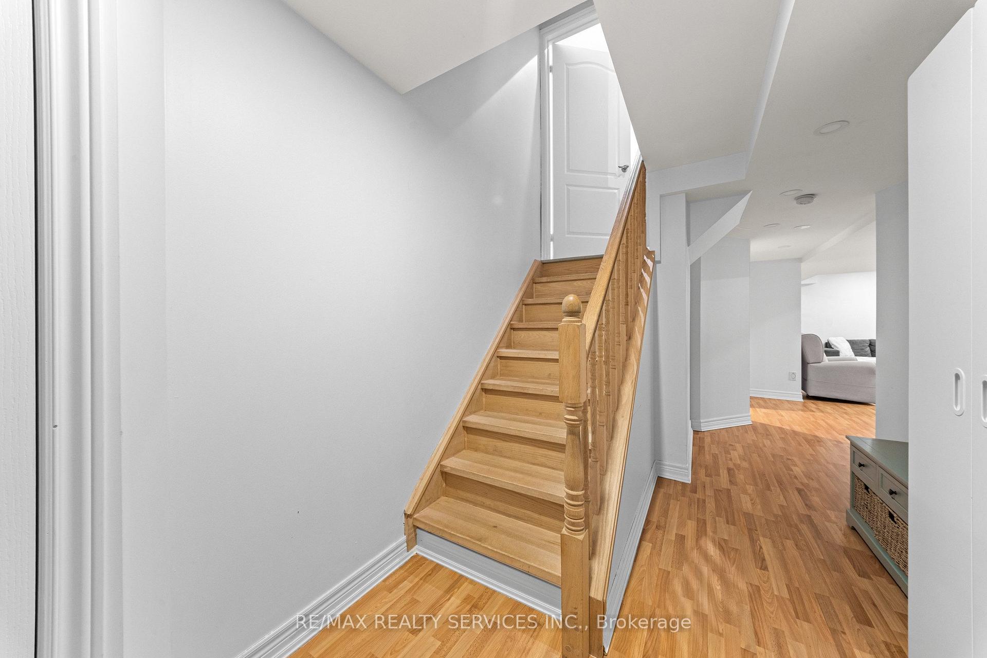 Photo 27 of 24 Wakely Boulevard, Caledon, Bolton West — HOMEH