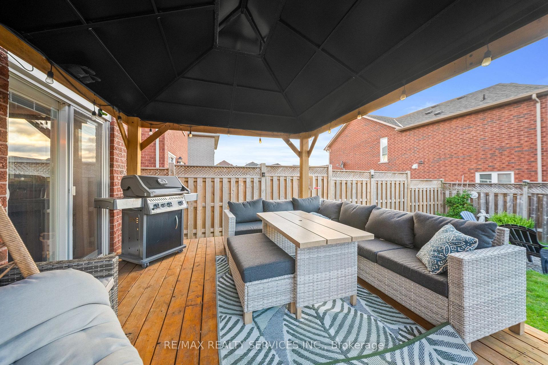 Photo 32 of 24 Wakely Boulevard, Caledon, Bolton West — HOMEH