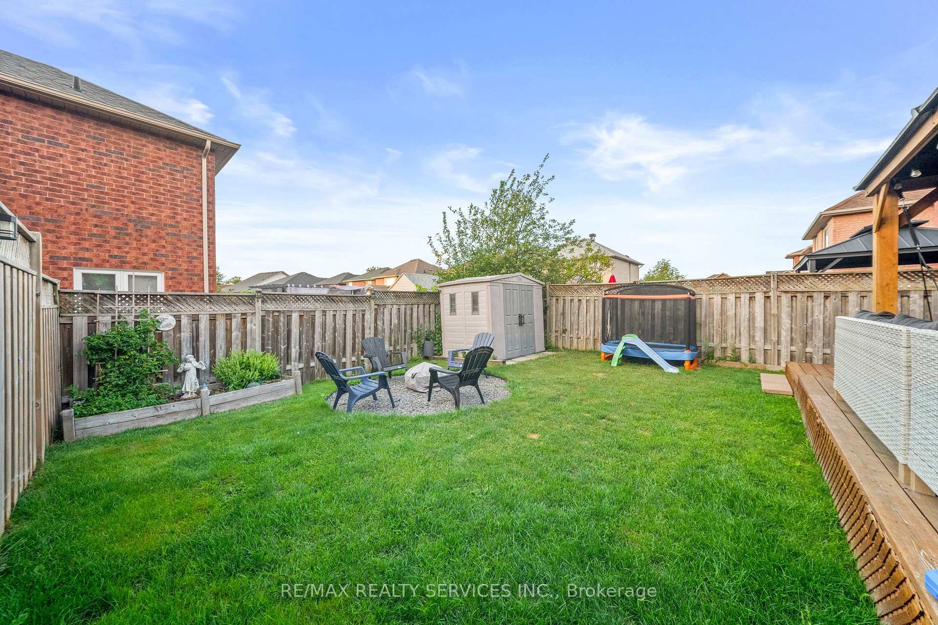 Photo 35 of 24 Wakely Boulevard, Caledon, Bolton West — HOMEH
