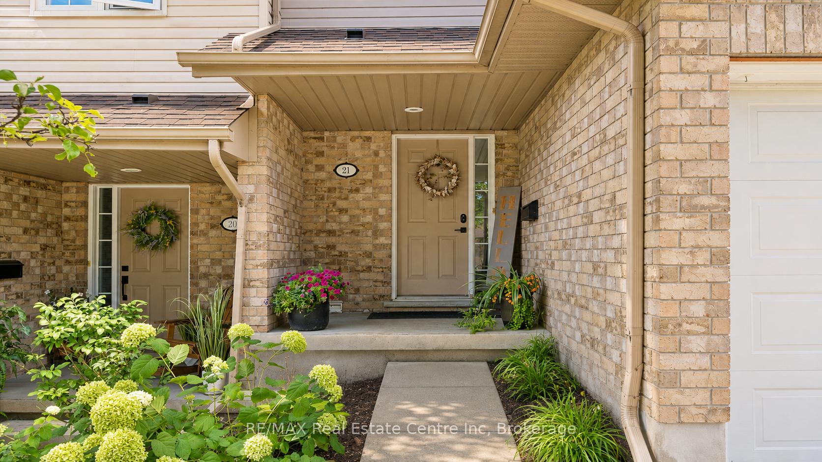 Photo 2 of Unit 21, 31 Schroder Crescent, Guelph, Grange Road — HOMEH