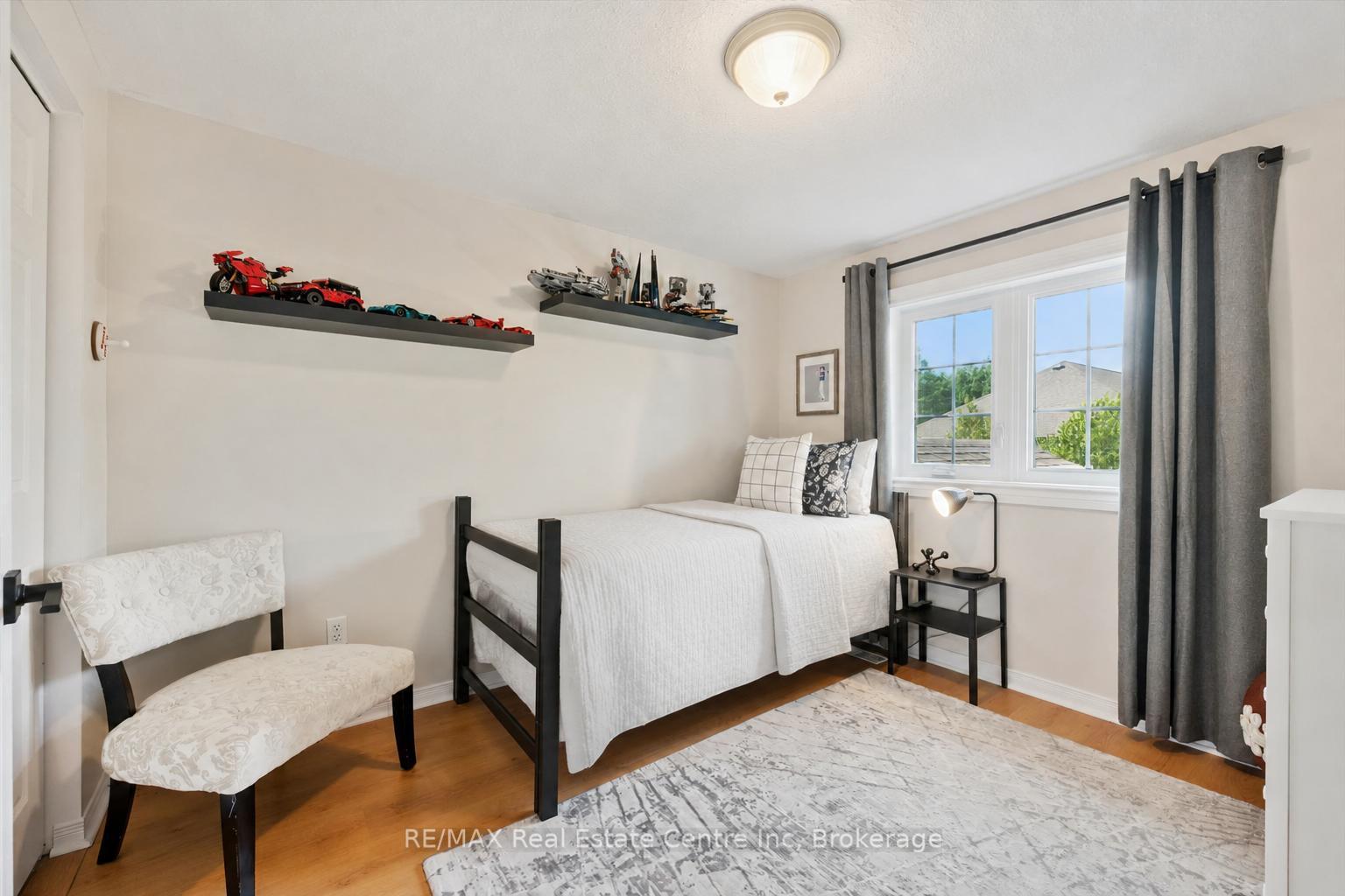 Photo 14 of Unit 21, 31 Schroder Crescent, Guelph, Grange Road — HOMEH