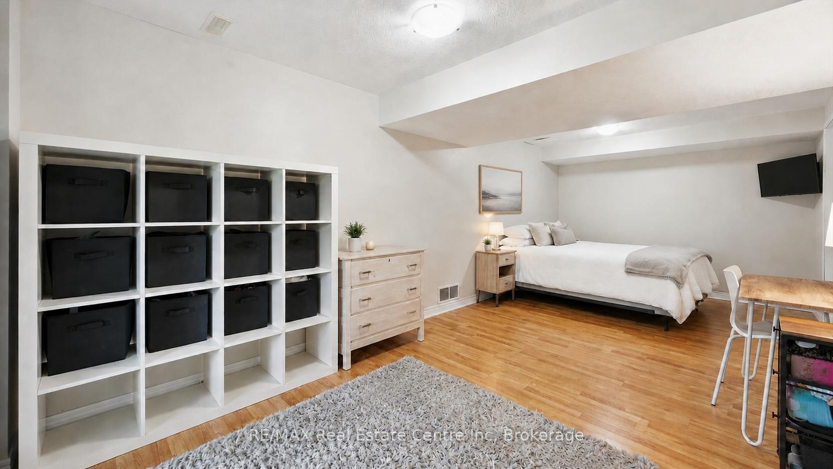 Photo 15 of Unit 21, 31 Schroder Crescent, Guelph, Grange Road — HOMEH