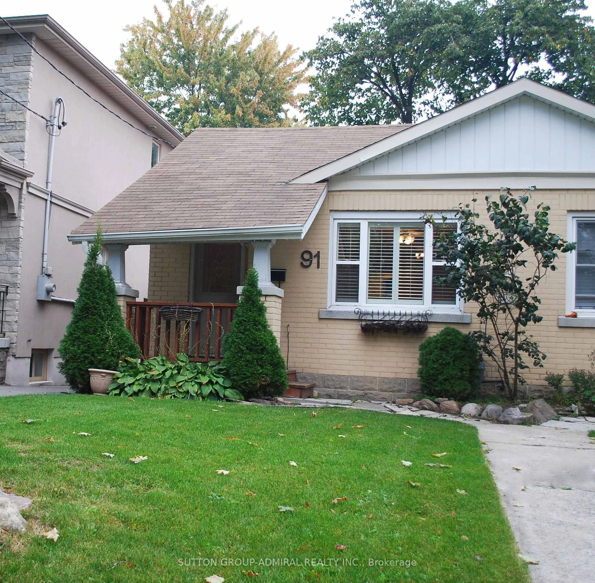 Photo 2 of 91 Rumsey Road, Toronto, Leaside — HOMEH