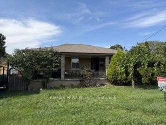 Photo 42 of Unit BSMT, 404 Rustic Road, North York, Maple Leaf — HOMEH