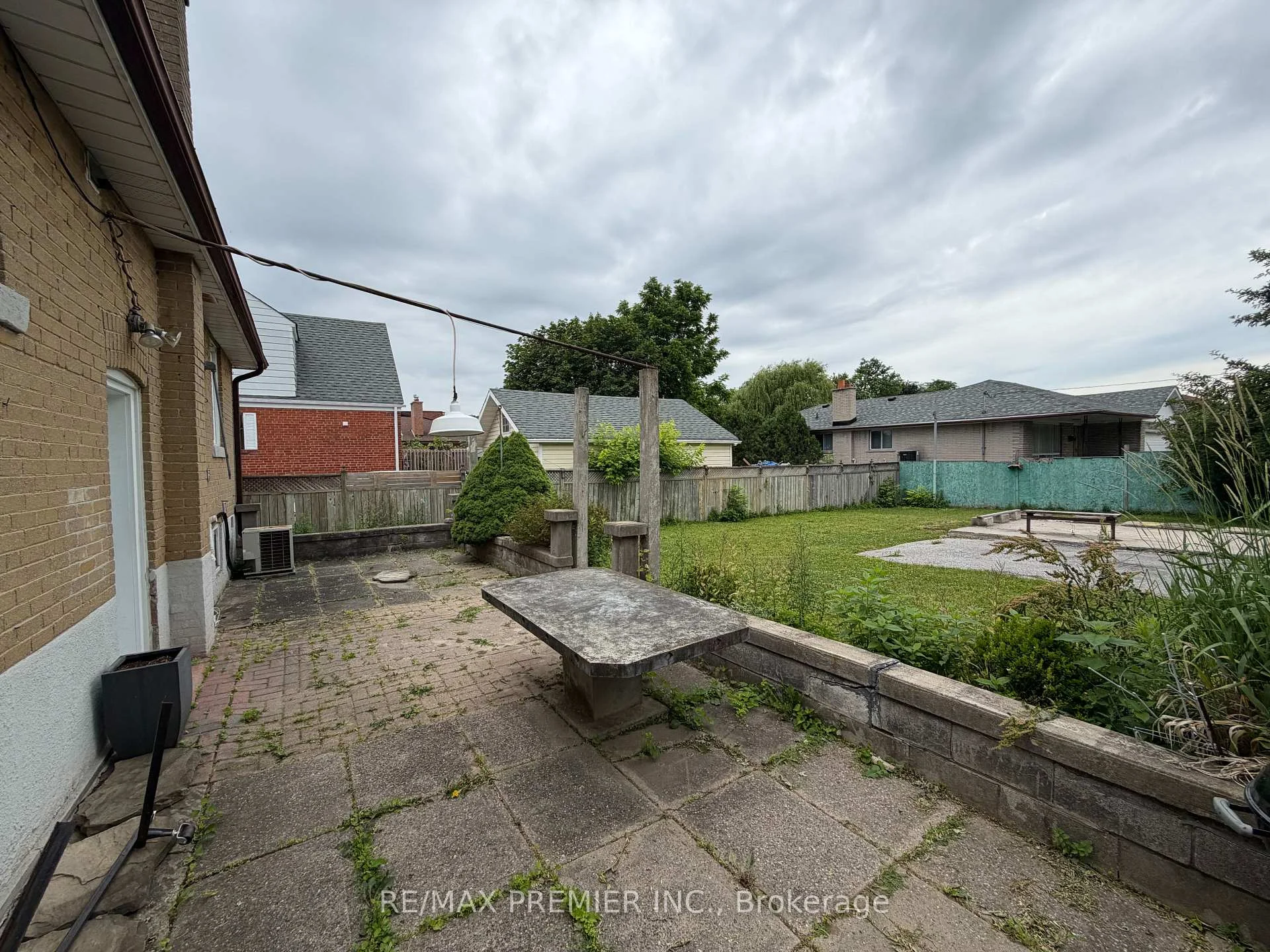 Photo 20 of Unit BSMT, 404 Rustic Road, North York, Maple Leaf — HOMEH