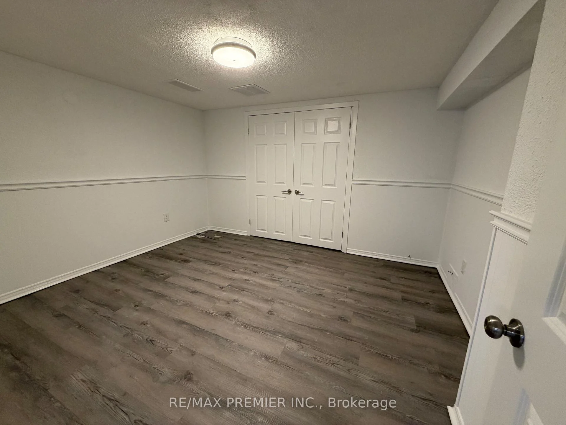 Photo 27 of Unit BSMT, 404 Rustic Road, North York, Maple Leaf — HOMEH