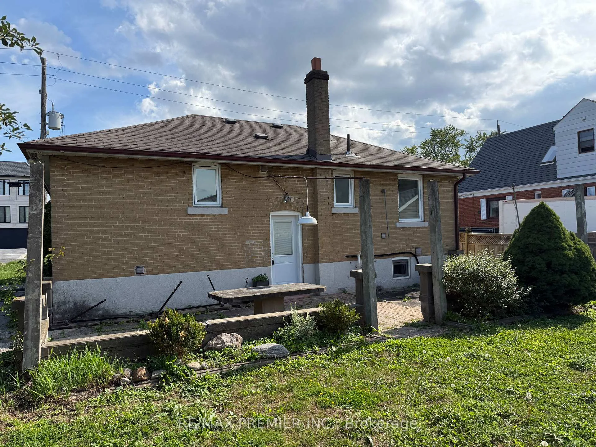 Photo 45 of Unit BSMT, 404 Rustic Road, North York, Maple Leaf — HOMEH