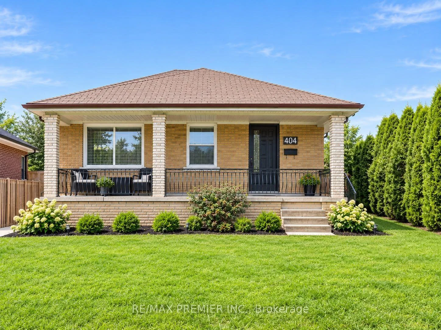 Photo 5 of Unit BSMT, 404 Rustic Road, North York, Maple Leaf — HOMEH