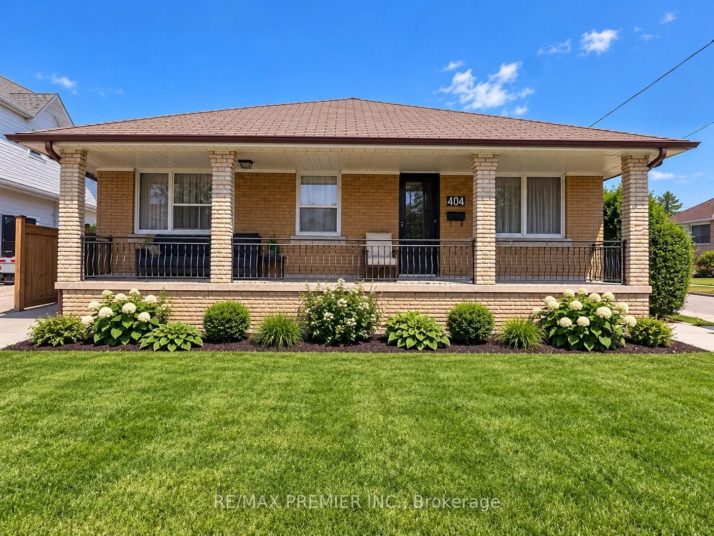 Photo 1 of Unit BSMT, 404 Rustic Road, North York, Maple Leaf — HOMEH