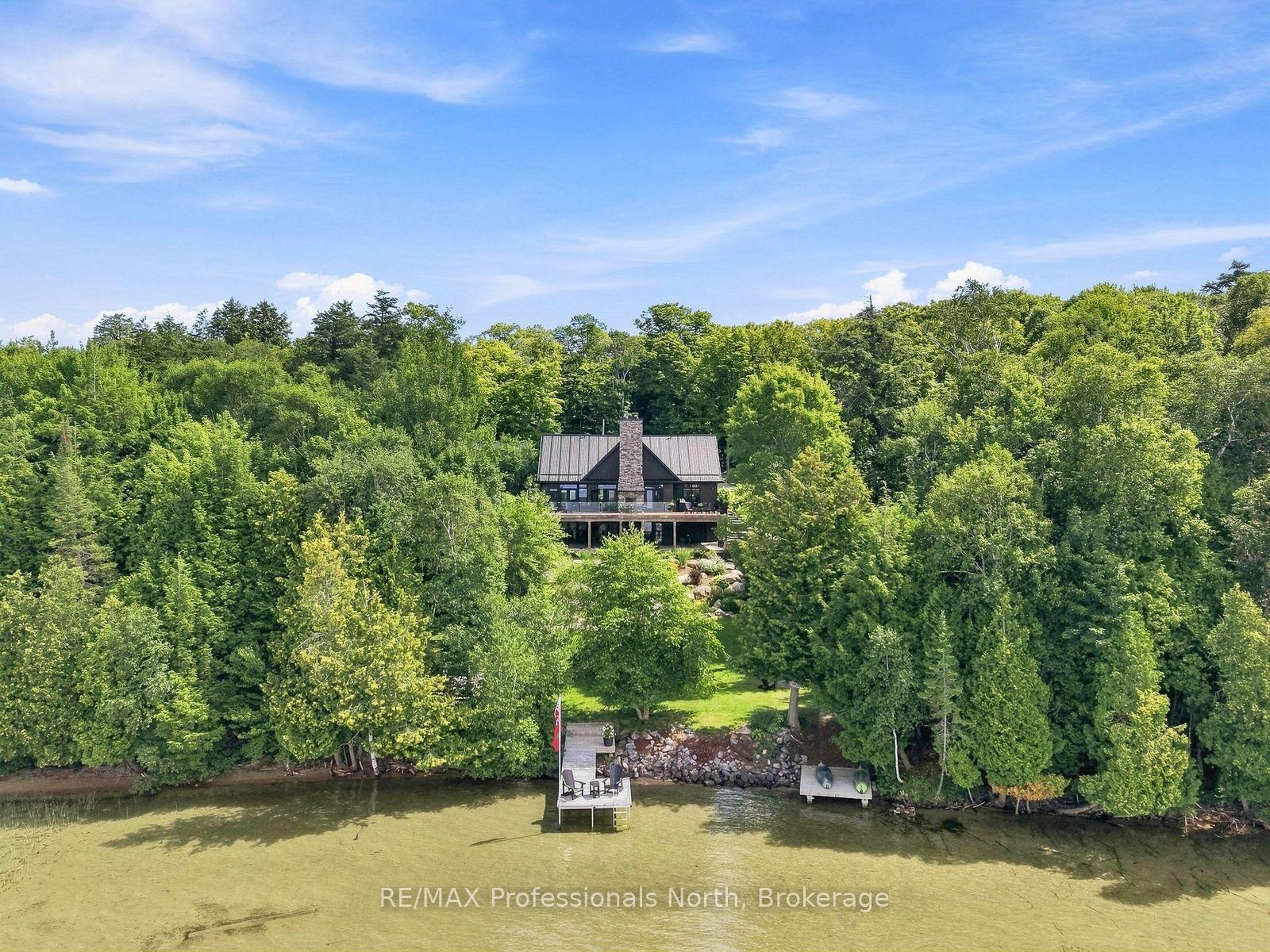 Photo of 1126A S Lake Bernard Road