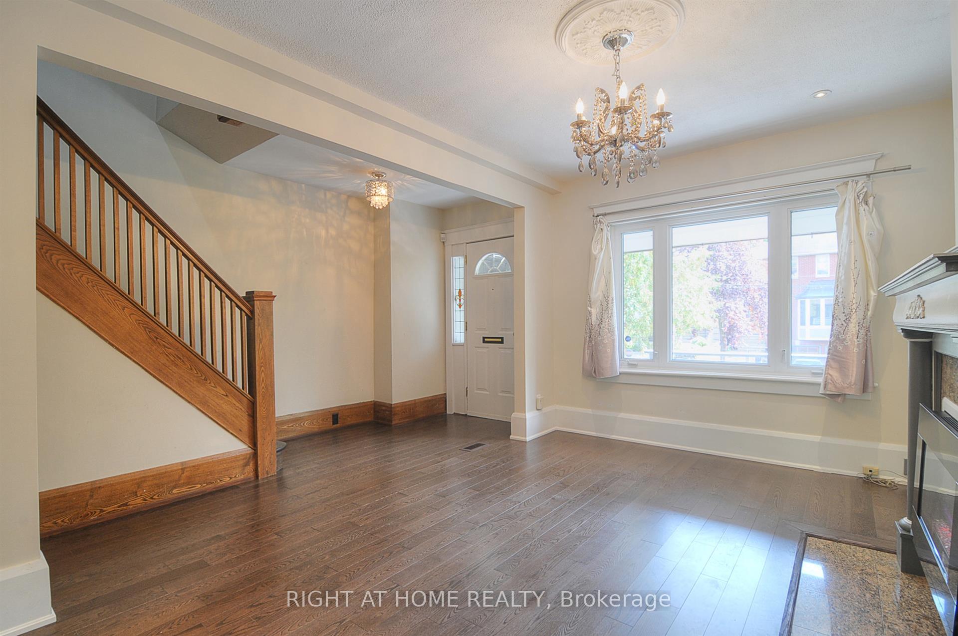 Photo 25 of 174 Hillsdale Avenue E, Toronto, Mount Pleasant West — HOMEH