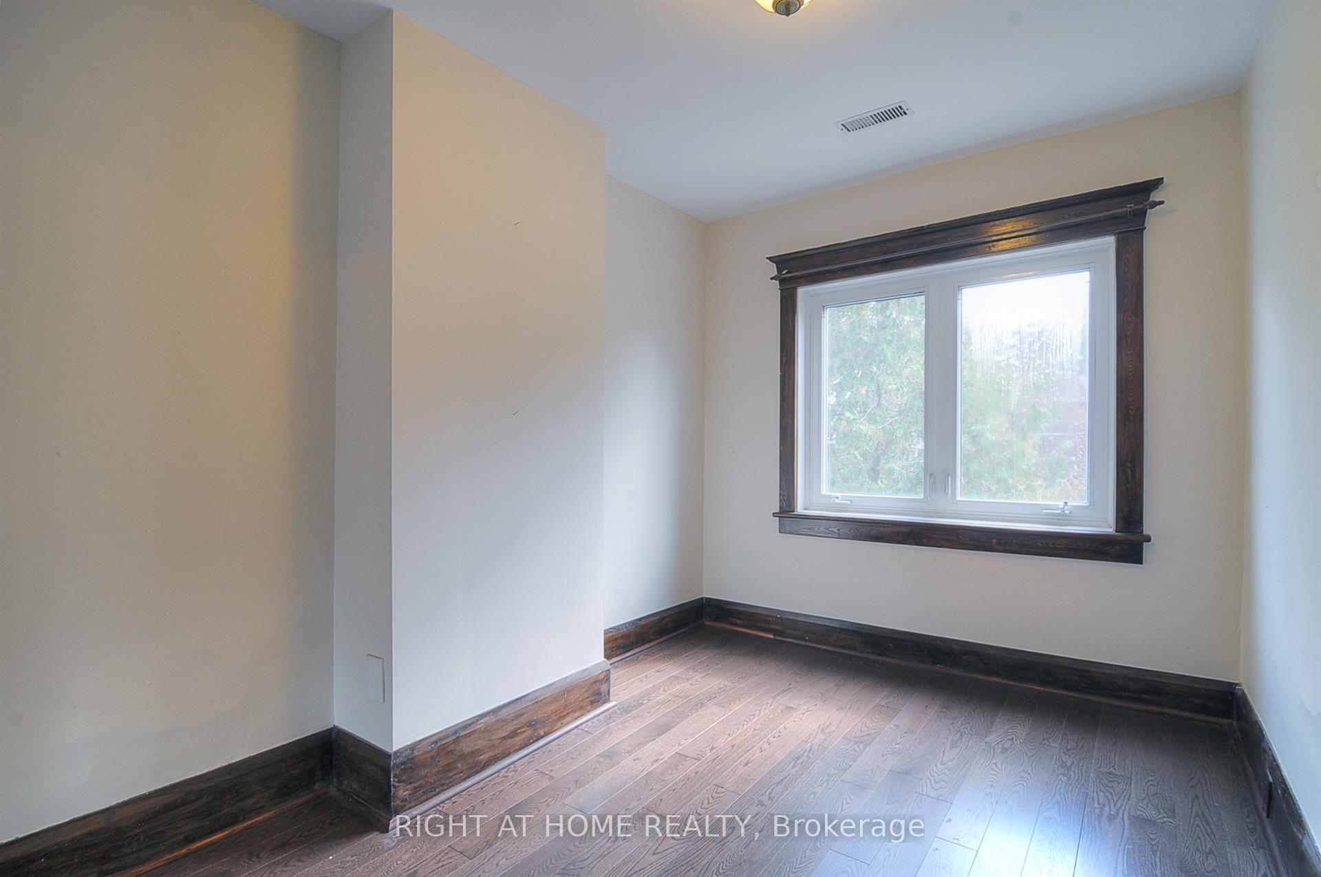 Photo 40 of 174 Hillsdale Avenue E, Toronto, Mount Pleasant West — HOMEH