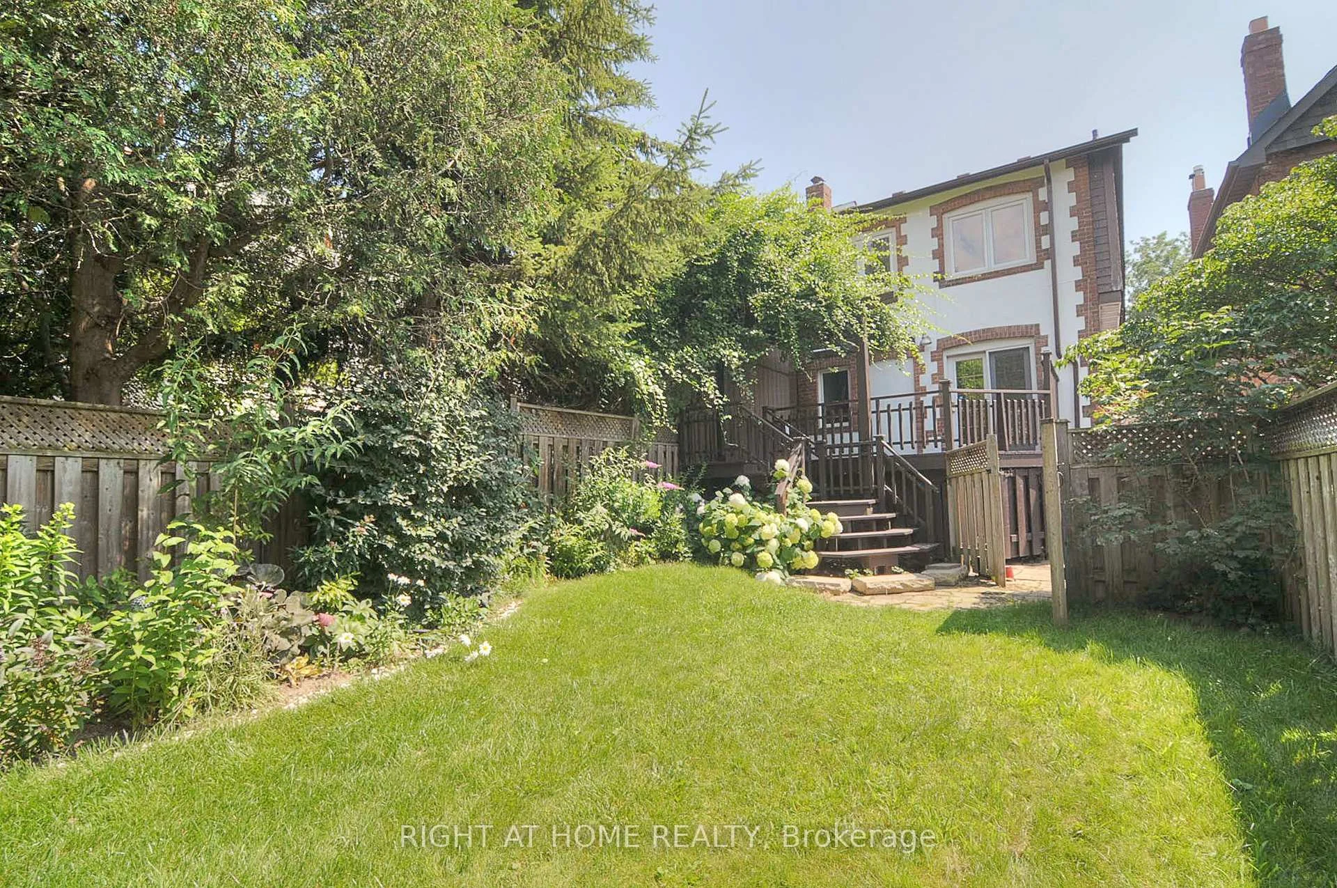 Photo 6 of 174 Hillsdale Avenue E, Toronto, Mount Pleasant West — HOMEH