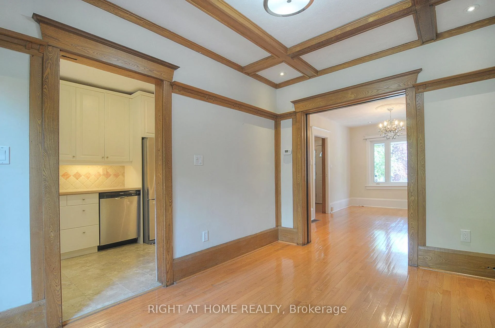Photo 12 of 174 Hillsdale Avenue E, Toronto, Mount Pleasant West — HOMEH