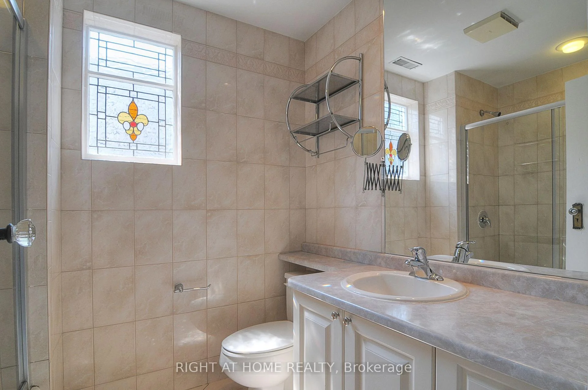 Photo 19 of 174 Hillsdale Avenue E, Toronto, Mount Pleasant West — HOMEH