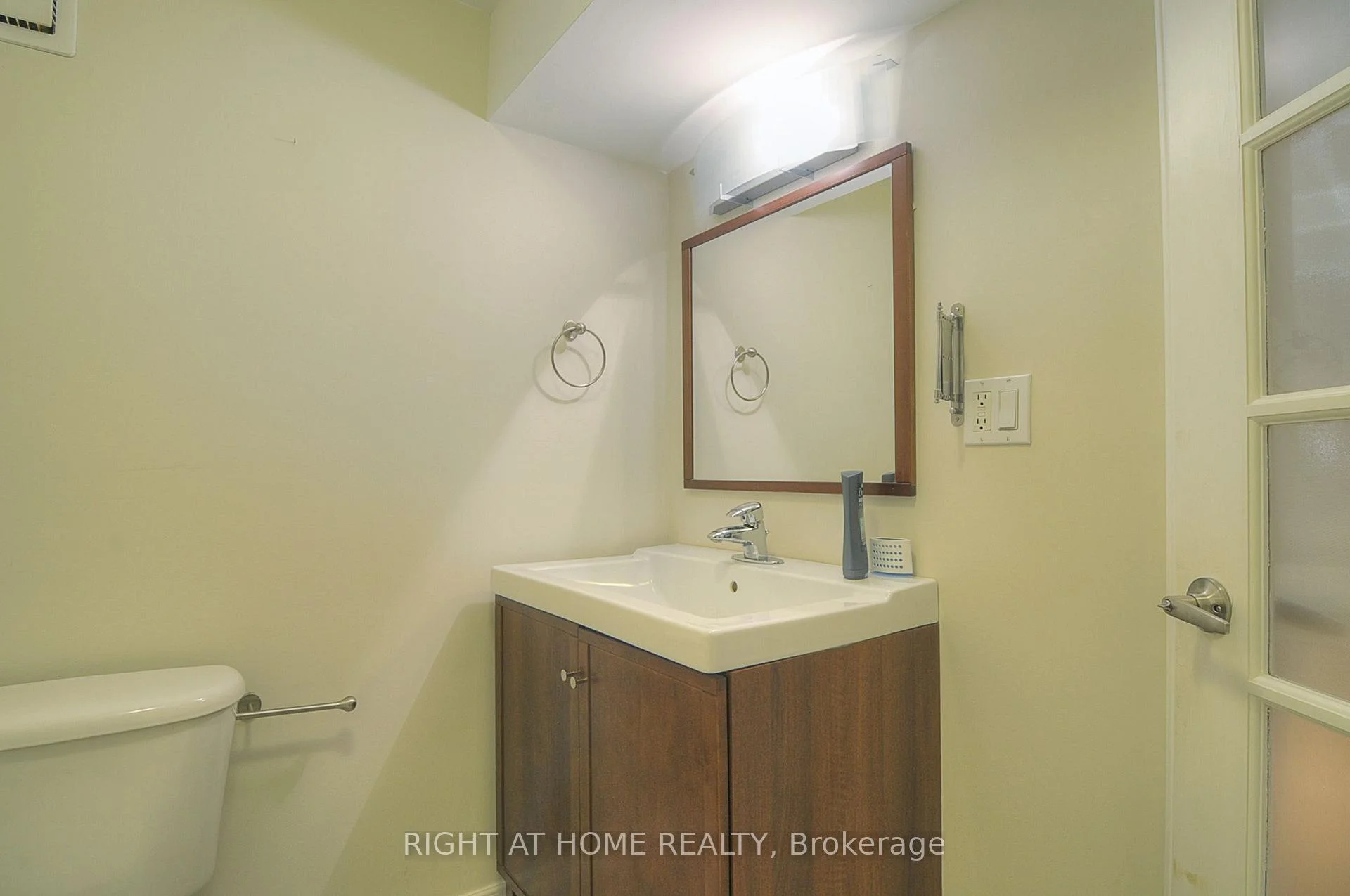 Photo 22 of 174 Hillsdale Avenue E, Toronto, Mount Pleasant West — HOMEH