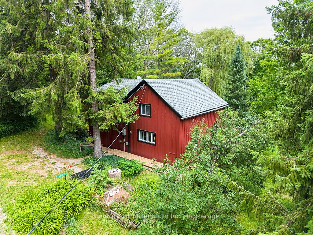 Photo 3 of 415877 Tenth Line, Blue Mountains — HOMEH