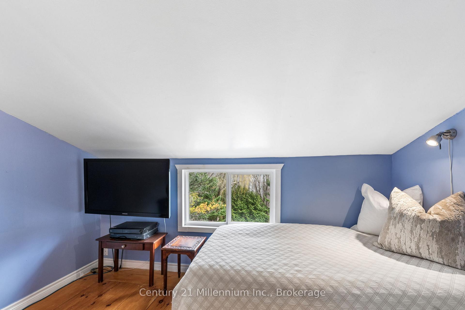 Photo 24 of 415877 Tenth Line, Blue Mountains — HOMEH