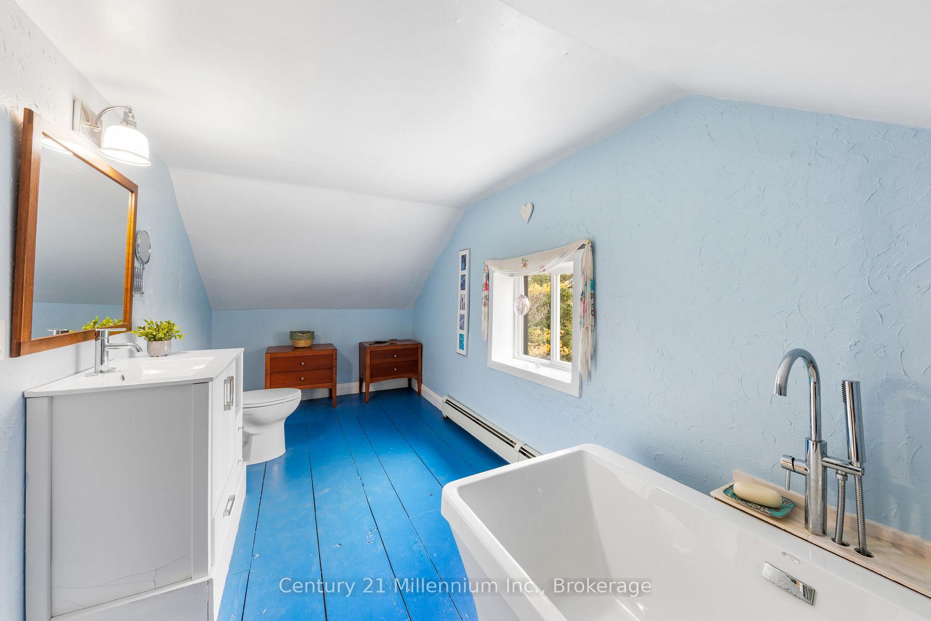 Photo 27 of 415877 Tenth Line, Blue Mountains — HOMEH