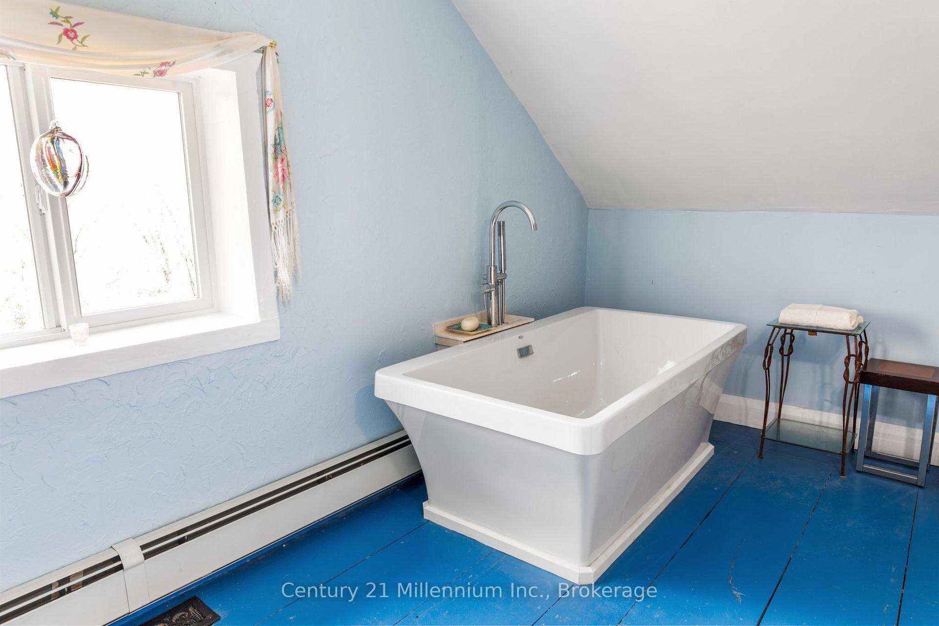 Photo 28 of 415877 Tenth Line, Blue Mountains — HOMEH