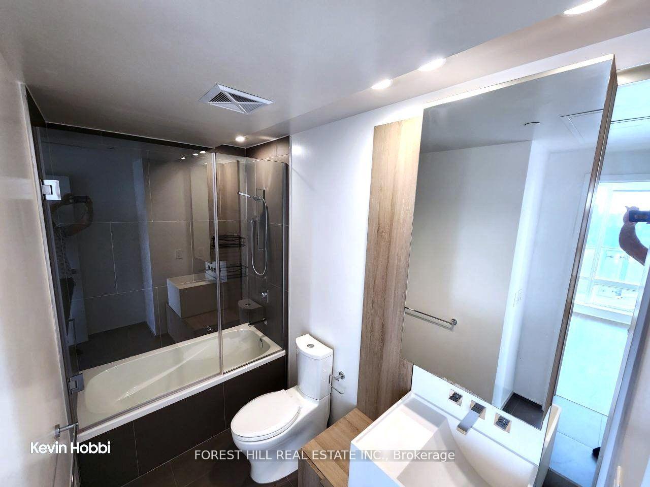 Photo 21 of Unit 5210, 1 Bloor Street E, Toronto, Church-Yonge Corridor — HOMEH